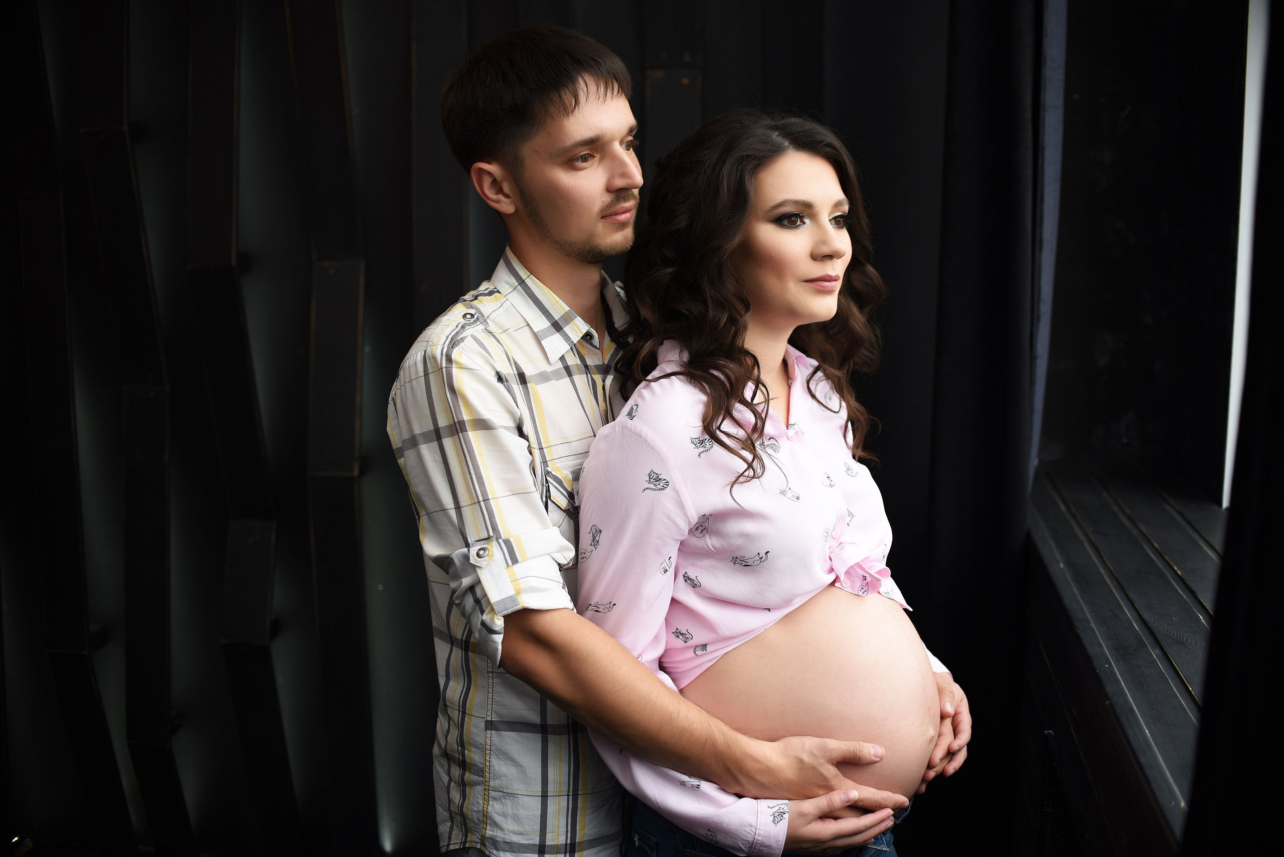Фотосессия беременности студийная съемка. Свадебный, семейный, детский, контент фотограф в Омске Максим Ильин