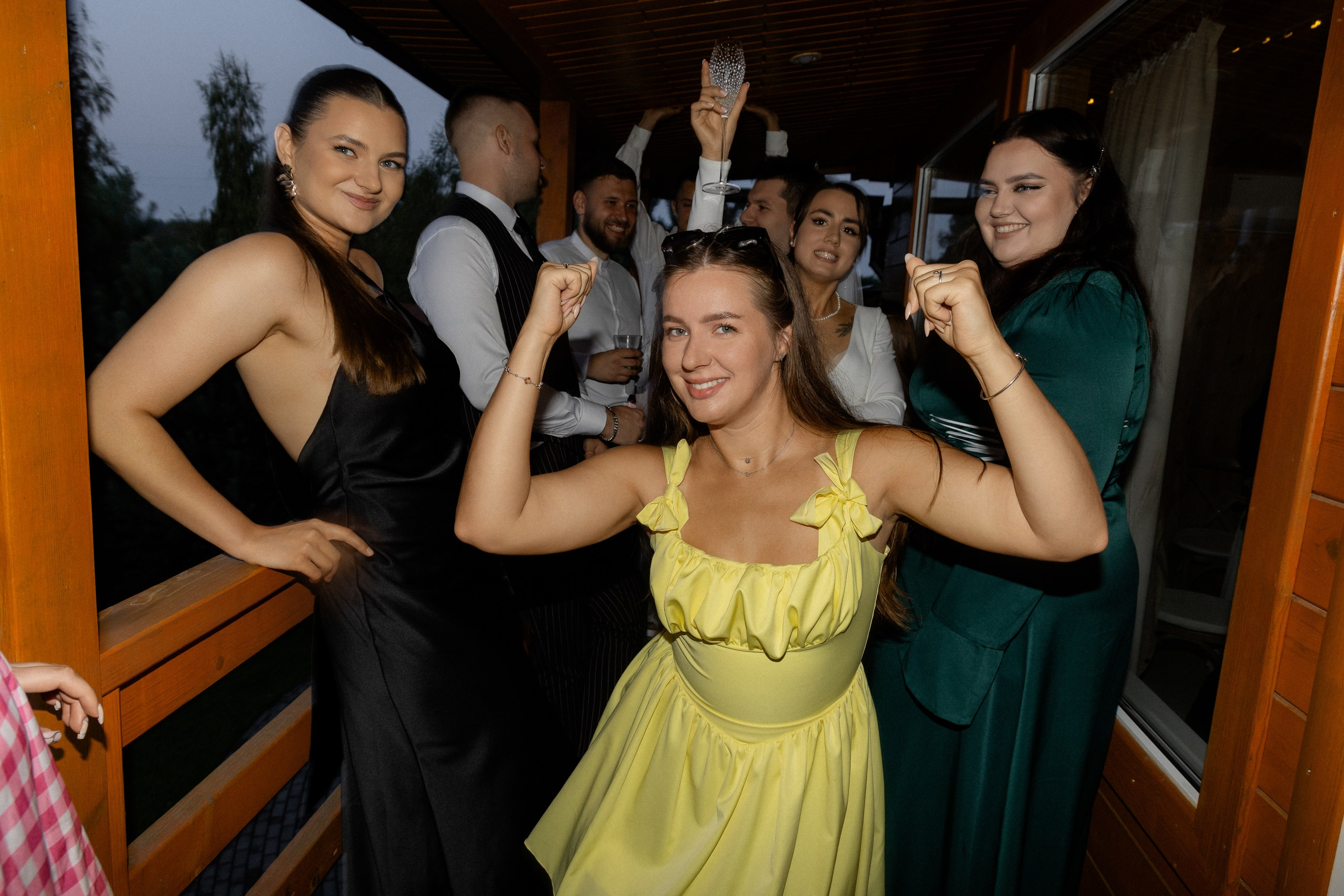 Свадебная фотосессия в агроусадьбе Лабодянка в Минске. Свадебный фотограф в Минске/Беларуси Сергей Спиридонов