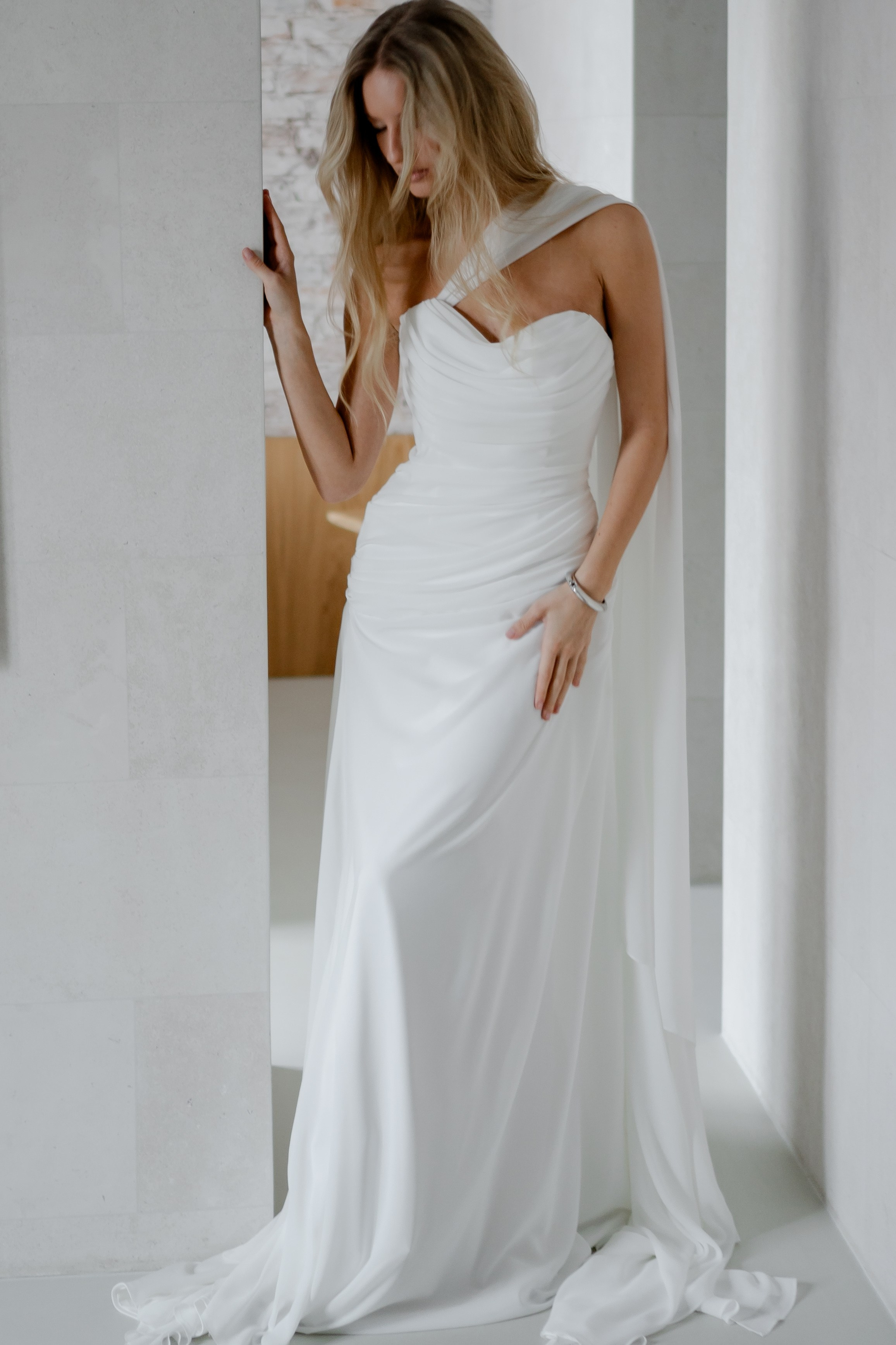 ЭЛЕГАНТНАЯ СВАДБЕНАЯ СЬЕМКА ЖЕНИХА И НЕВЕСТЫ В ДОРОГОМ ОТЕЛЕ САНКТ-ПЕТЕРБУРГА. Профессиональный фотограф, Санкт-Петербург — Виктория Богомолова