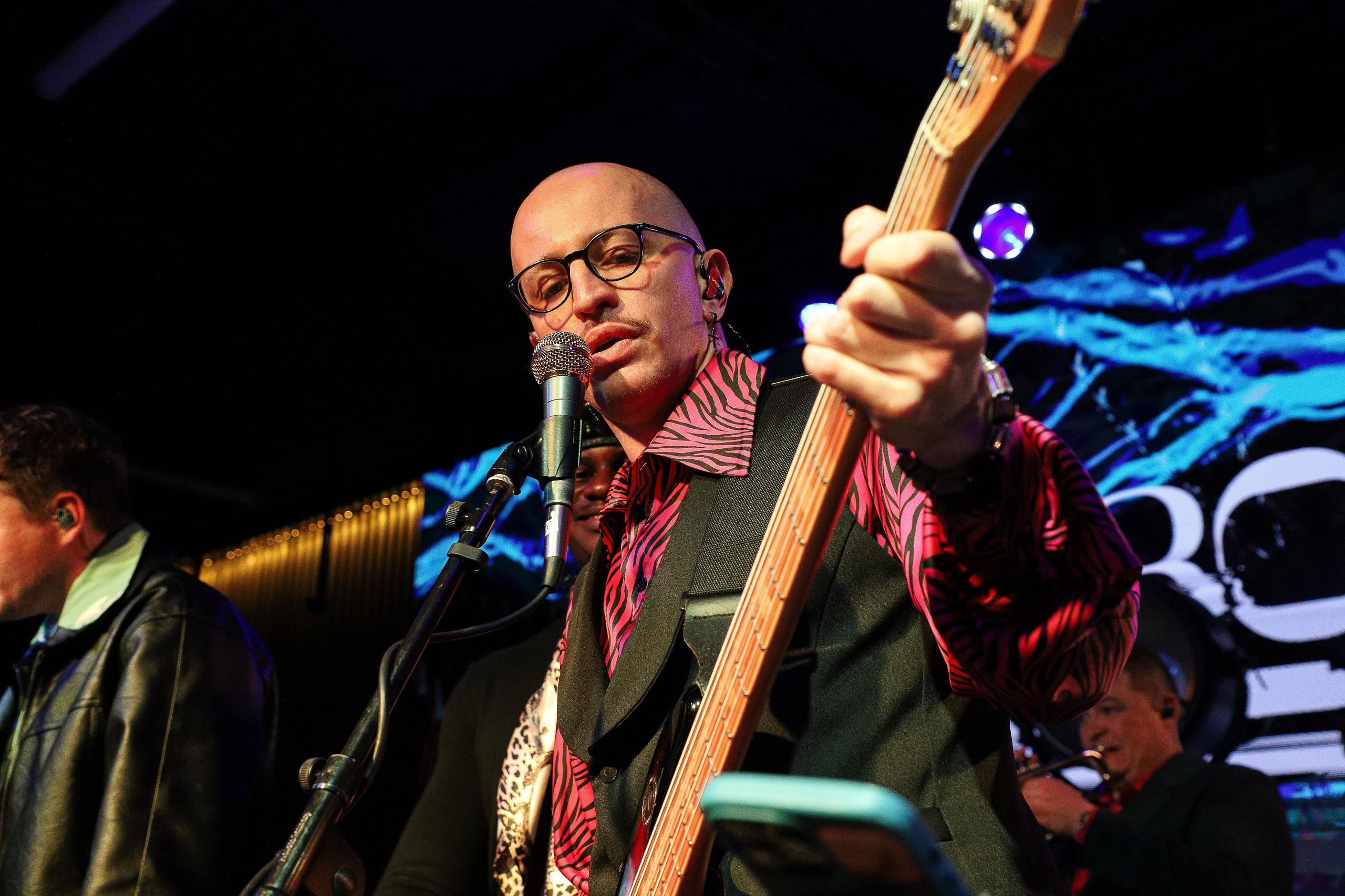 Айвазовский Оркестра \ 18 мая \ Новосибирск \ Ночь. Фотограф в Новосибирске Александр Иванов