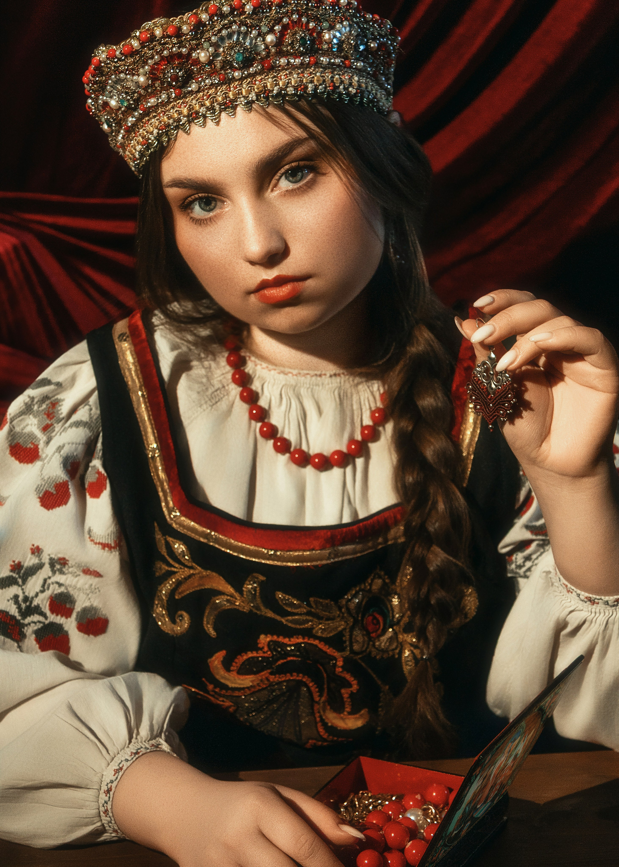КОД РУССКОЙ ИДЕНТИЧНОСТИ. OBOLONKOVA MODEL PHOTO — Фотошкола I Модельная школа I Электросталь
