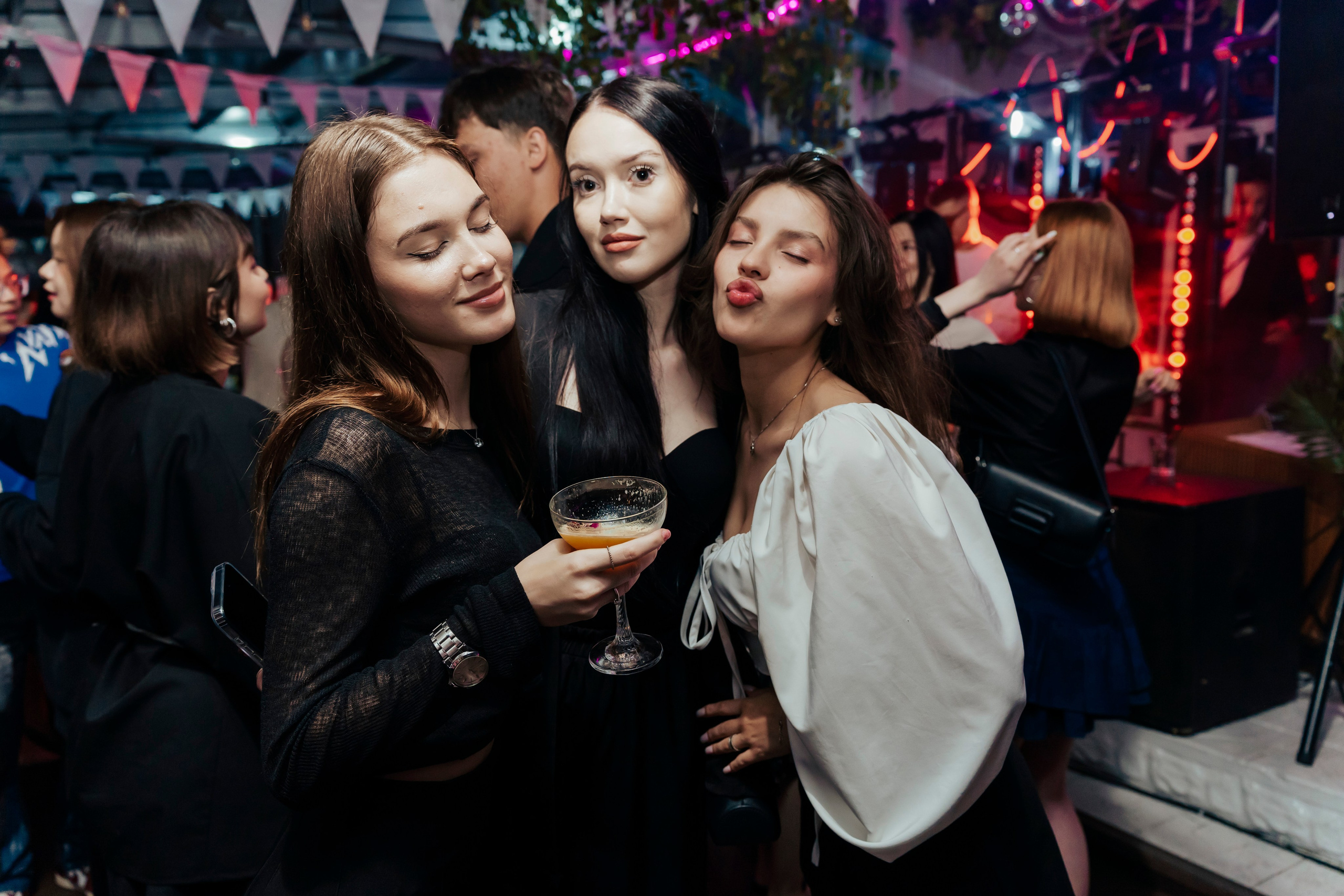 Вечеринки. Главная