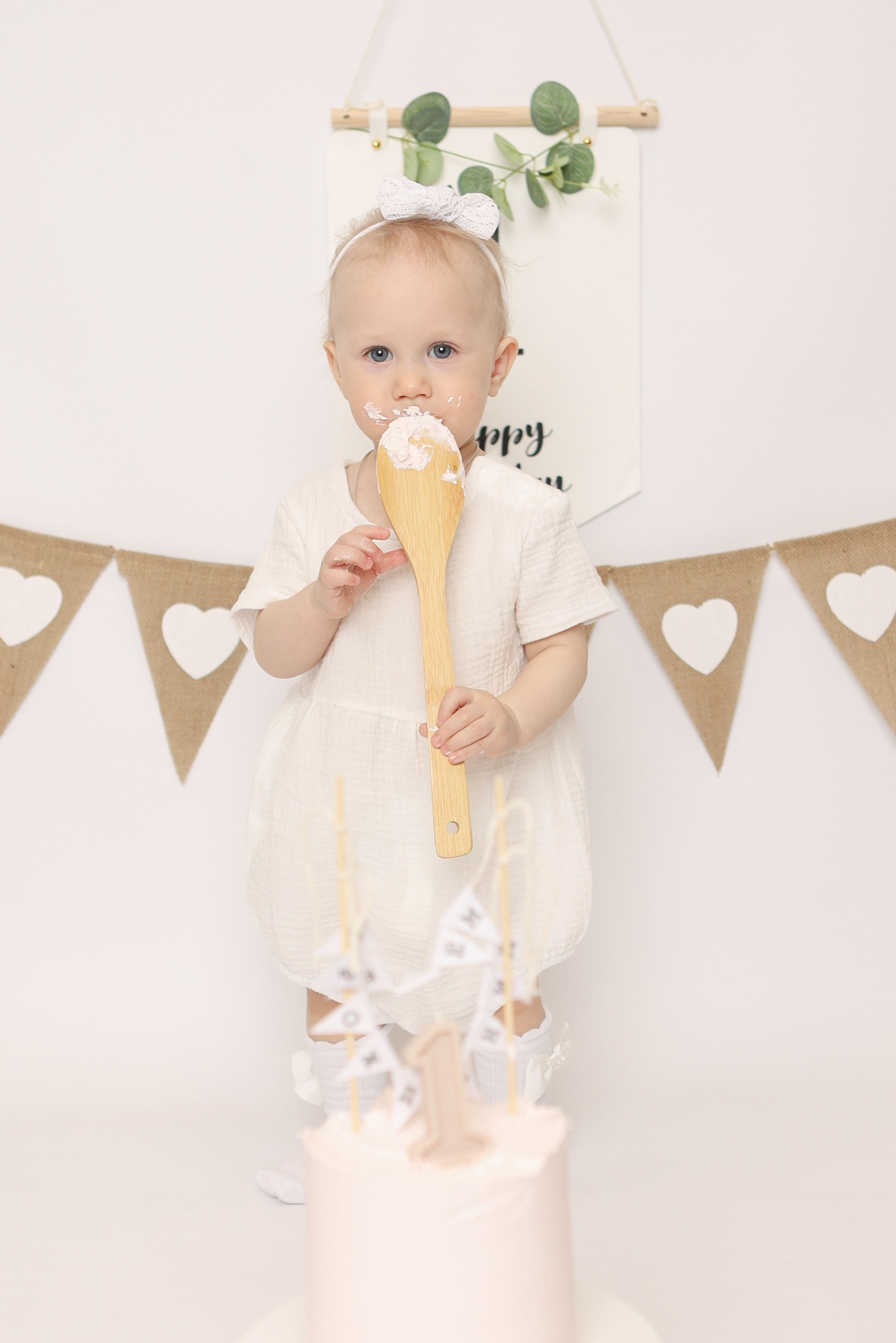 Крушение тортика. Фотограф новорожденных. Детский и семейный фотограф Марьяна Юдина