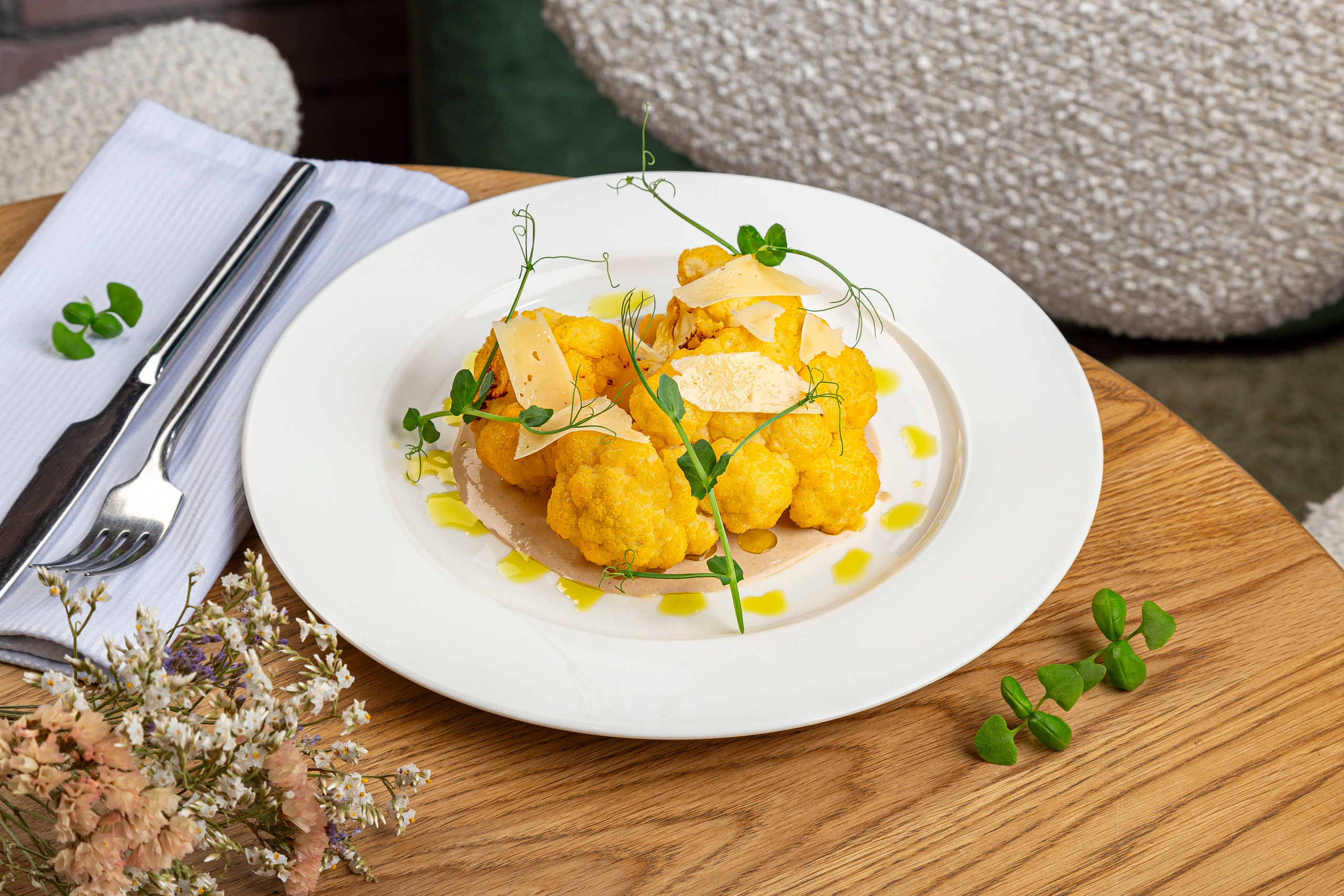 Фуд фото гастрономического пространства Marti. Фуд фотограф и видеограф в Москве Крепких Сергей