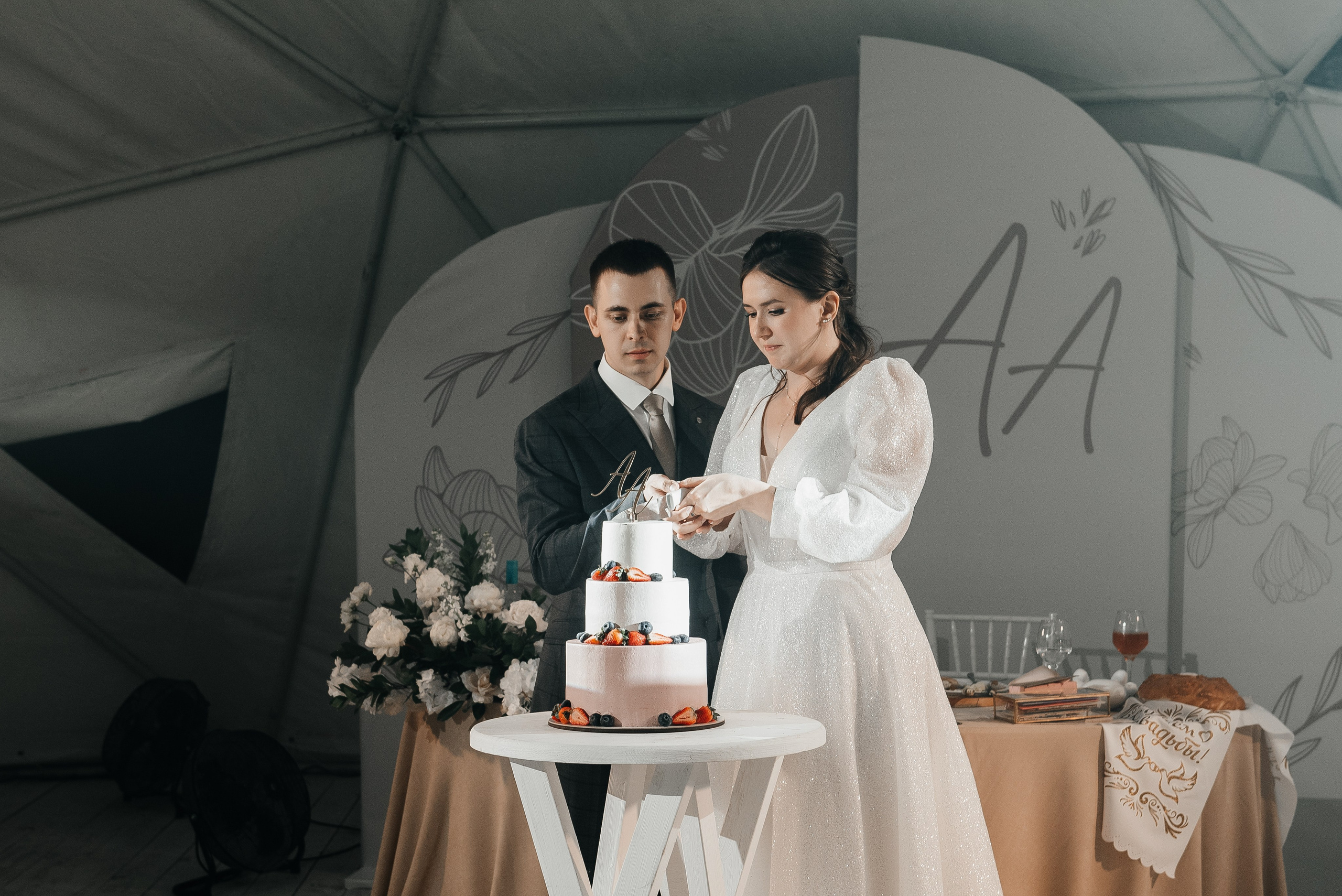 Свадебный фотограф в Екатеринбурге. Свадебная фотосъемка. Свадебный фотограф в Екатеринбурге