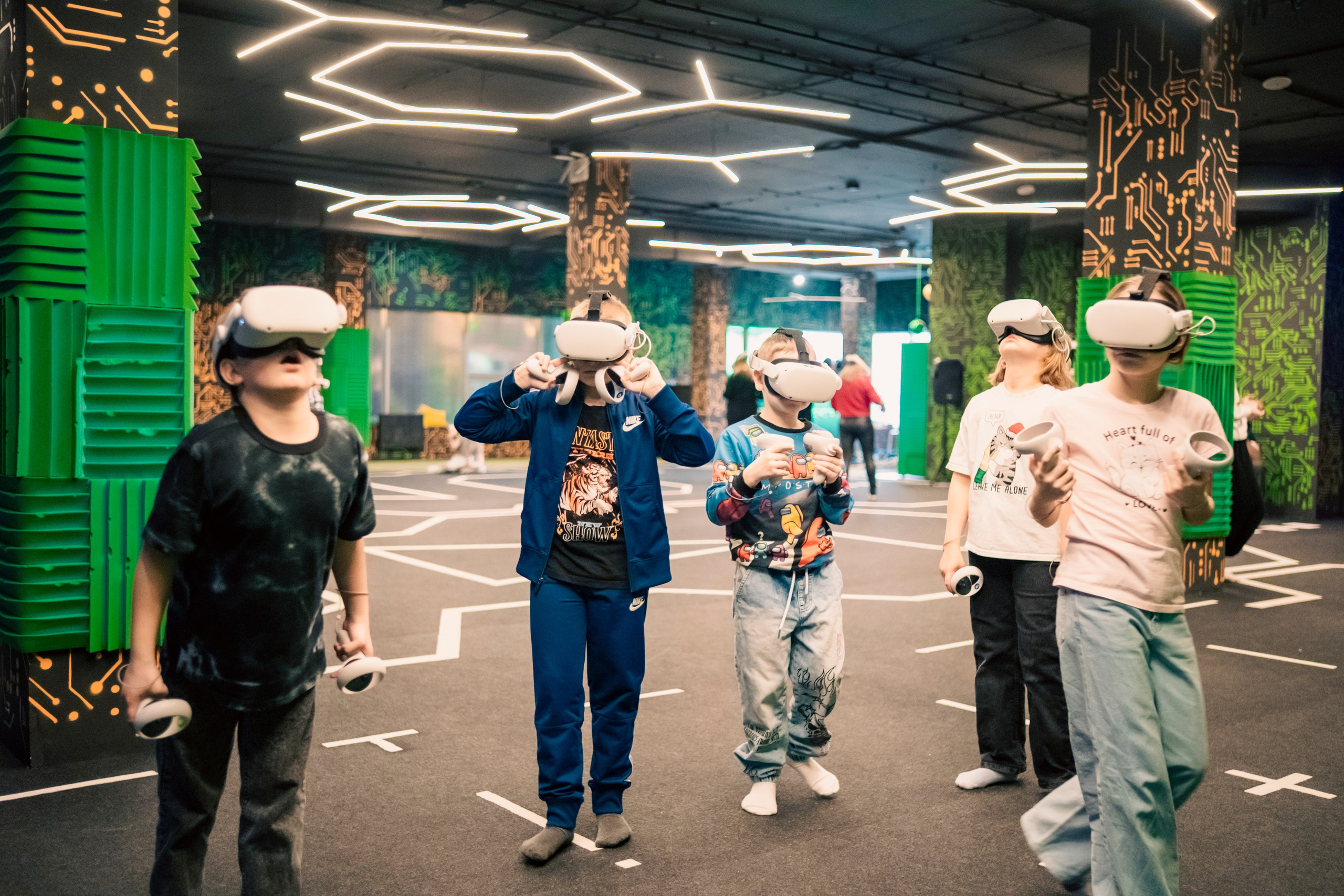 VR April-May. Felixtones