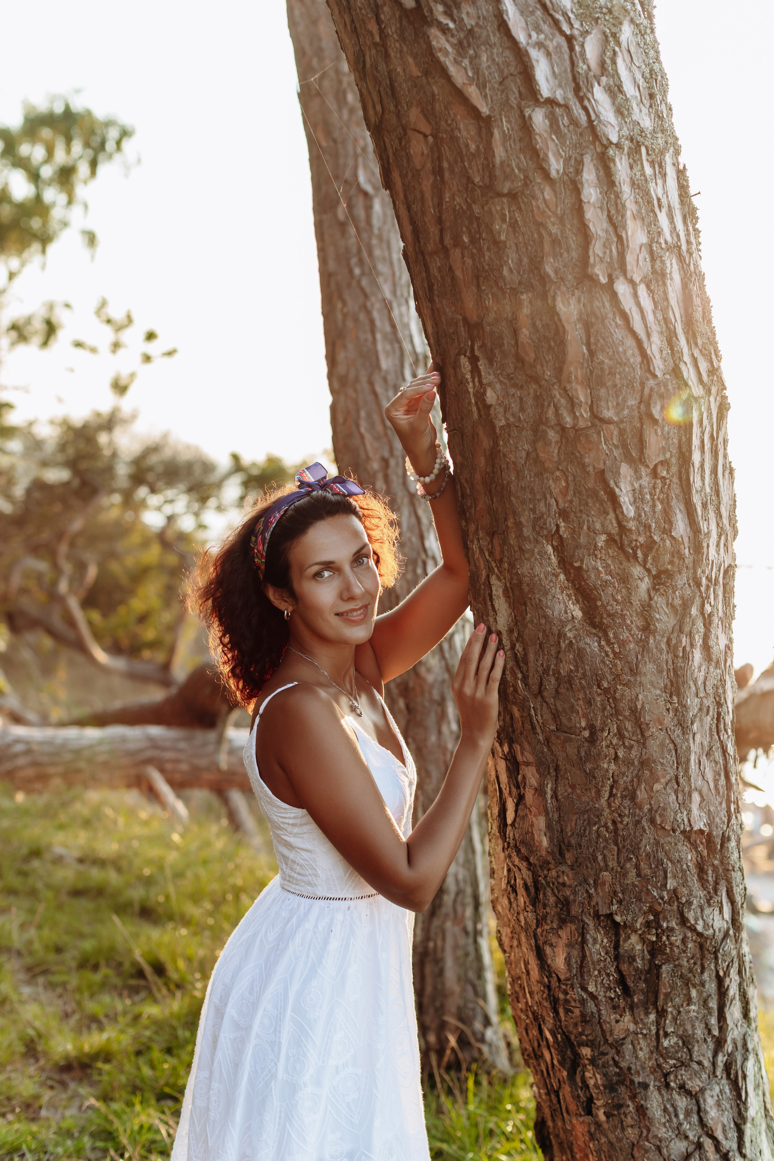 Подруги Пионеский Сосновый бор закат. Фотограф в Калининграде свадебная фотография, репортажная, фотосессии
