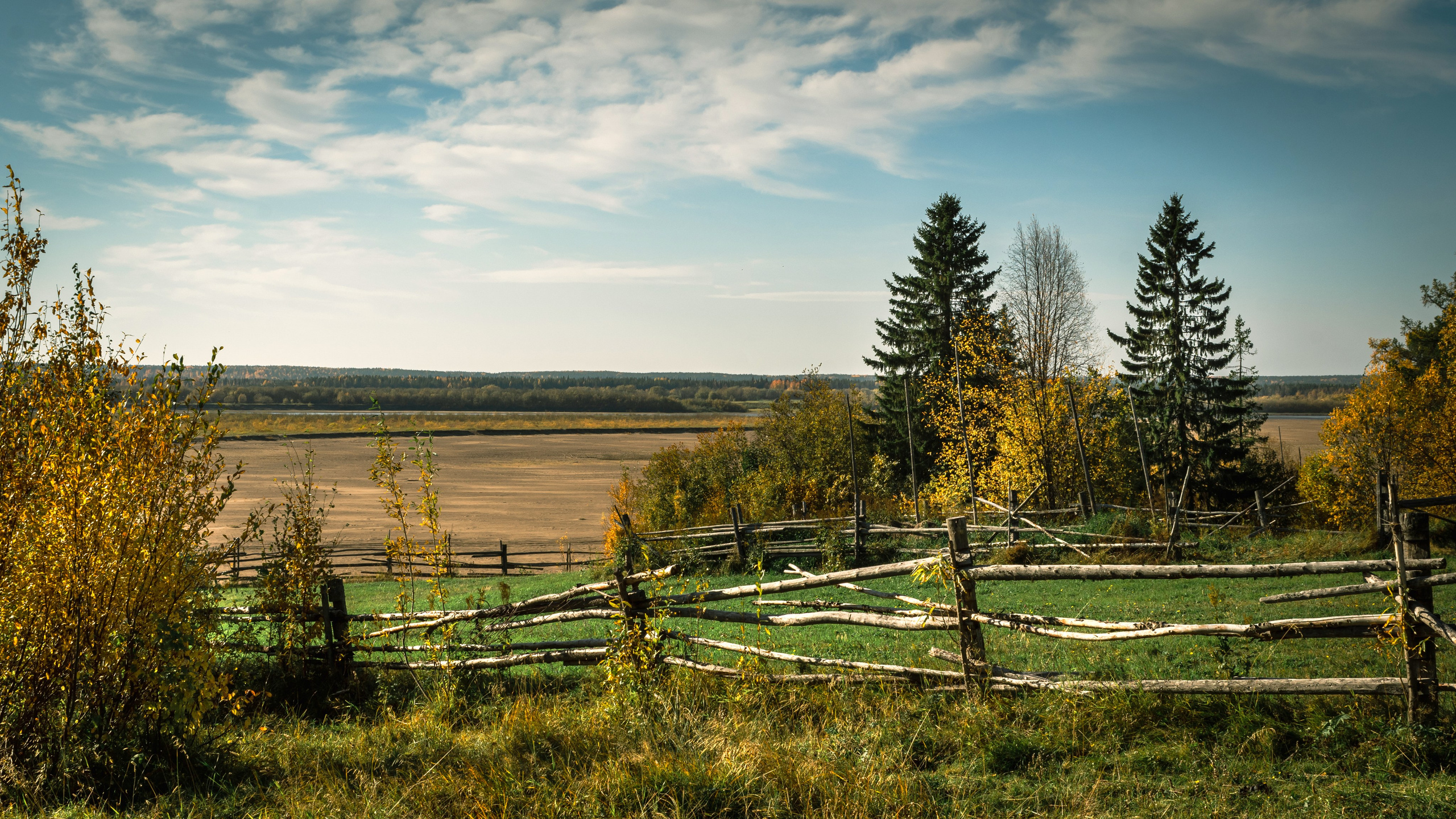 Осень. Фотограф в с. Ижма Республика Коми Терентьев Сергей