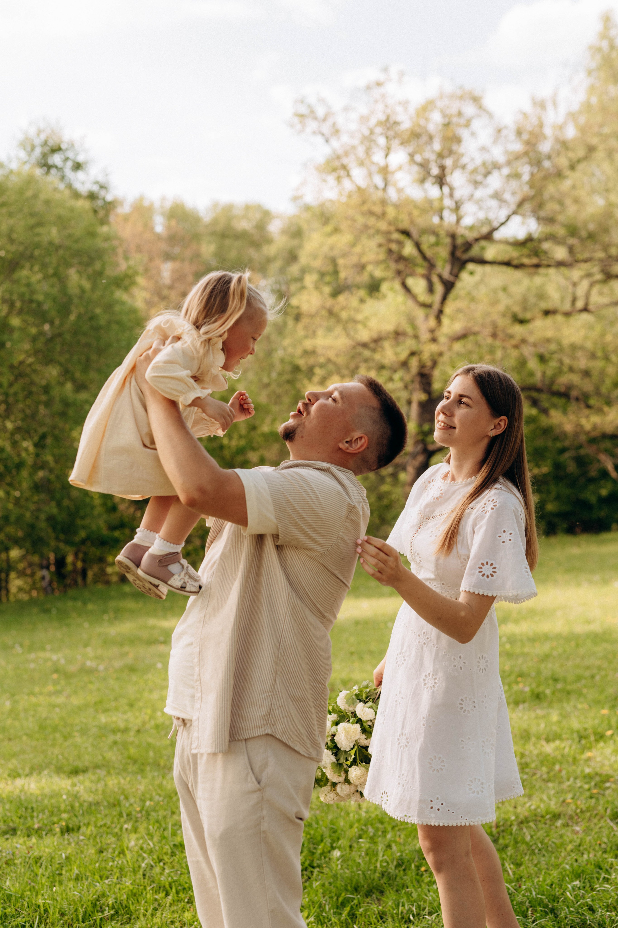 Прогулка Данилы, Алёны и Арины. Свадебный и семейный фотограф в Калуге Анна Киреева