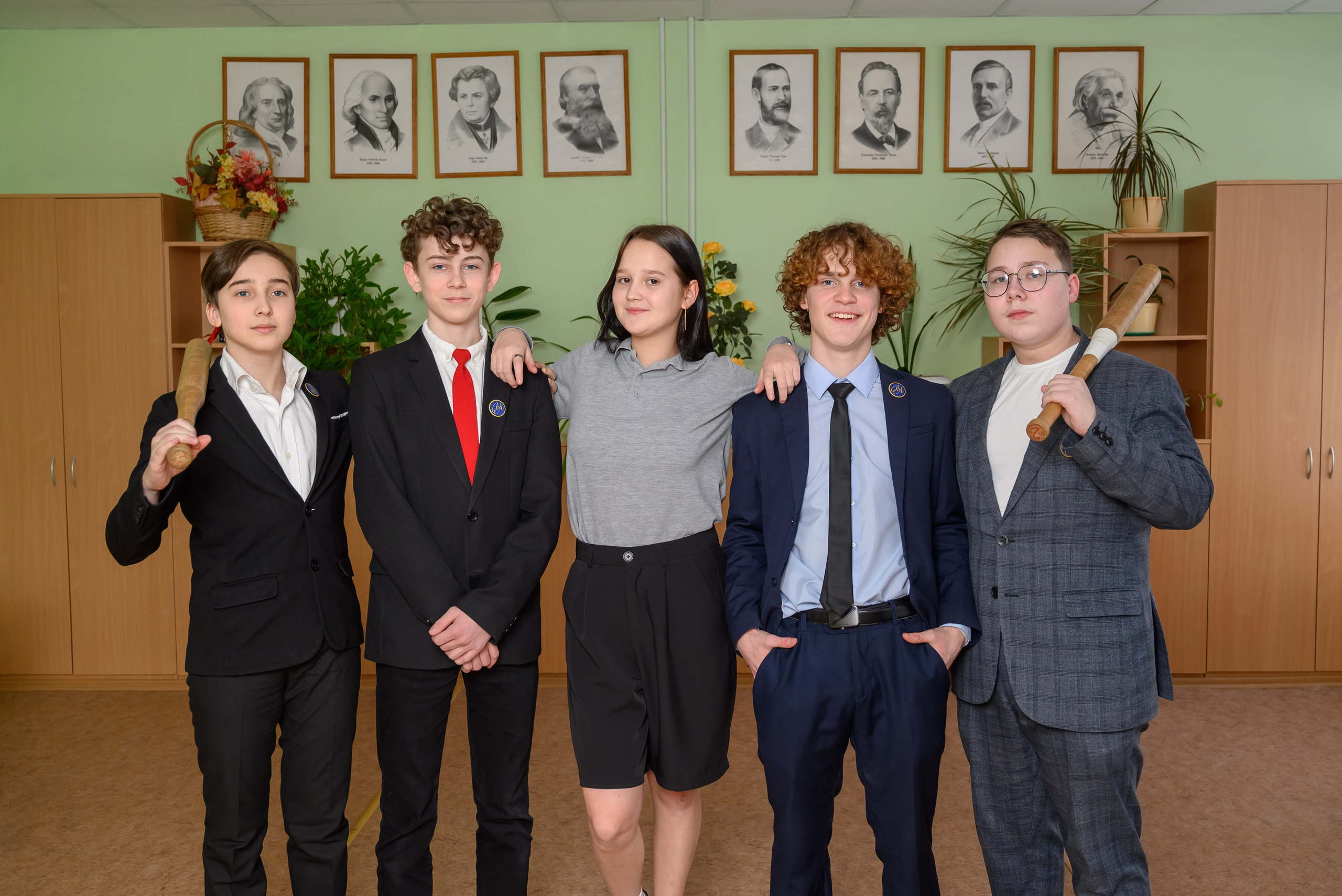 Старшая школа. Фото. Современные выпускные альбомы. Воткинск