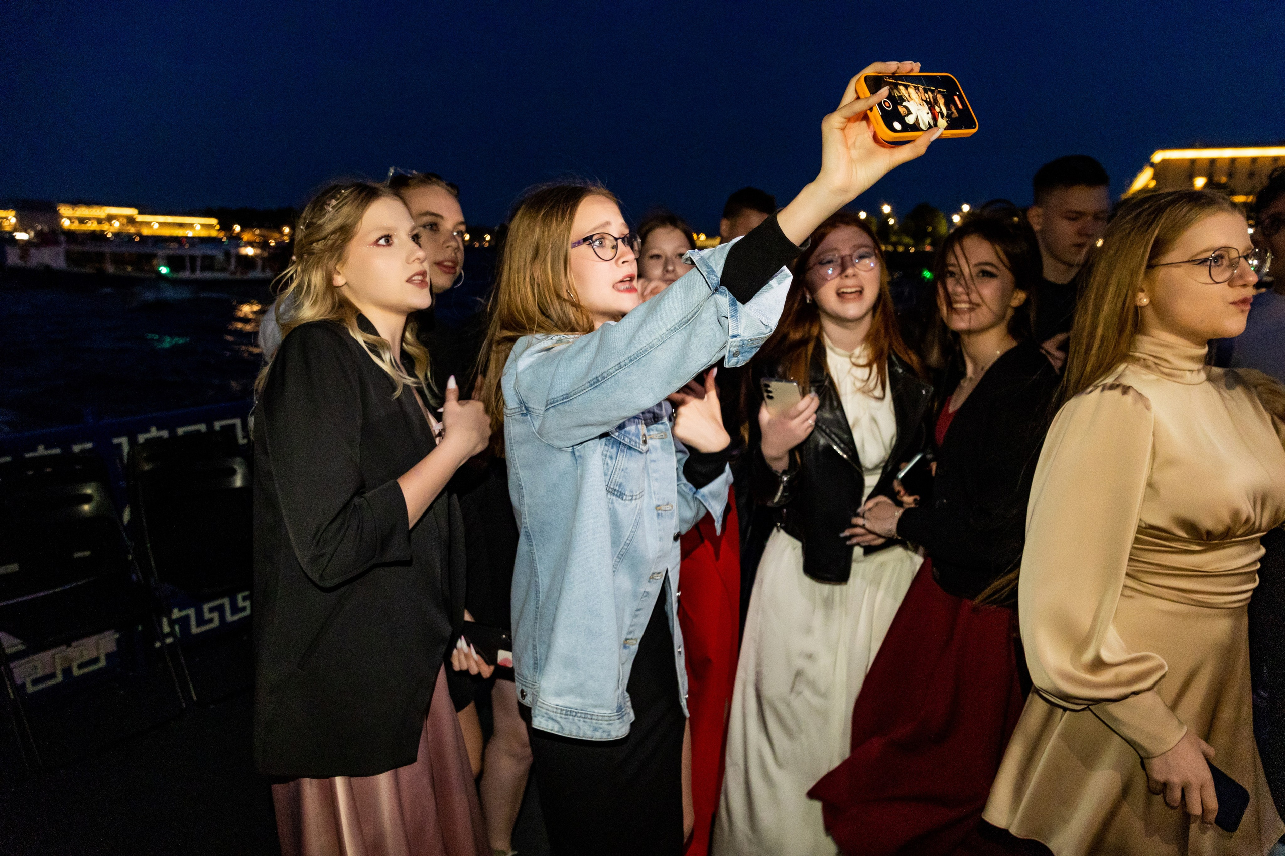 Выпускной на караблике 9 класс. Фотограф в Санкт-Петербурге Закута Ольга