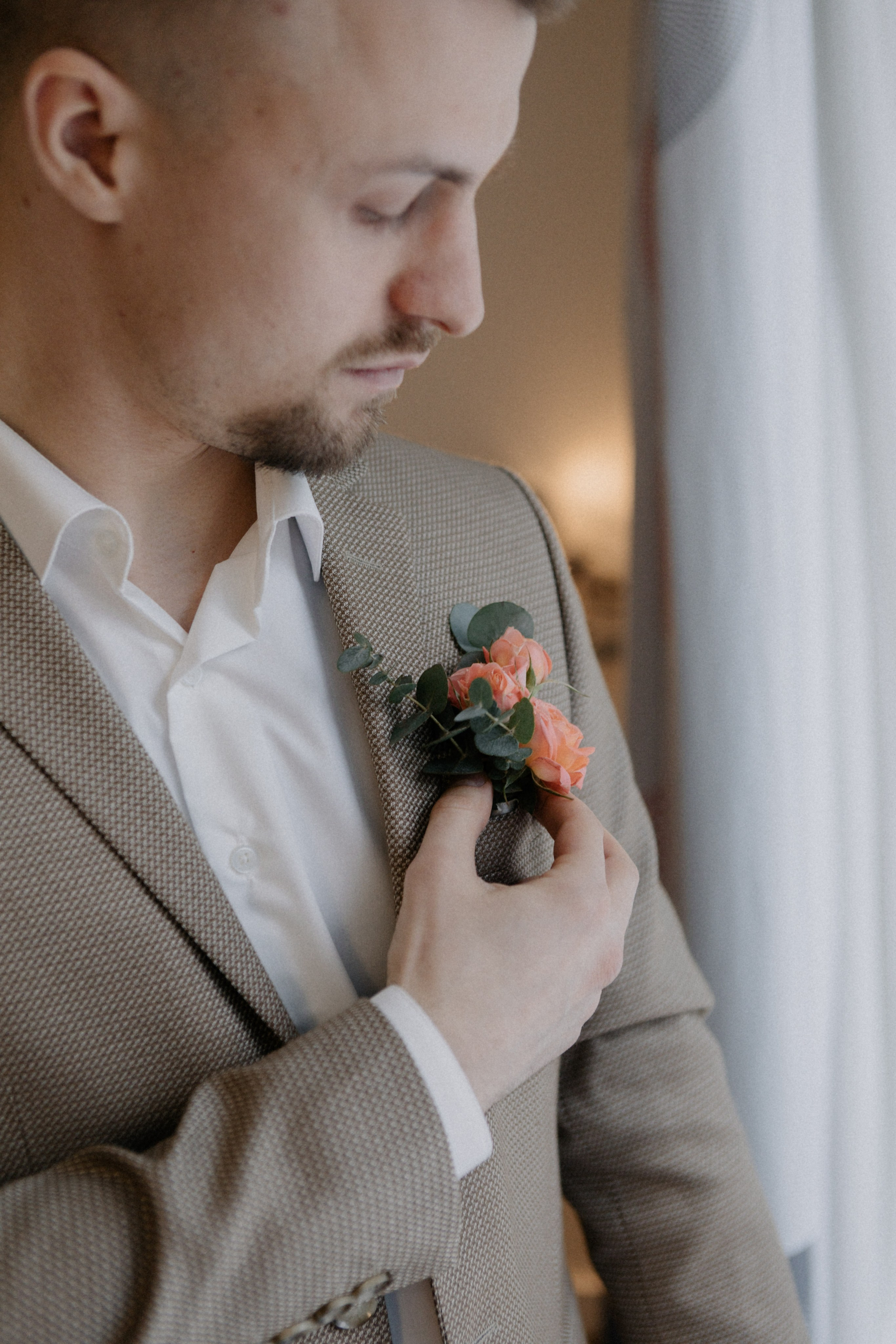 Ксюша и Илья. Утро в отеле роспись в Birds. Свадебный и портретный фотограф в Москве Анастасия Масюк