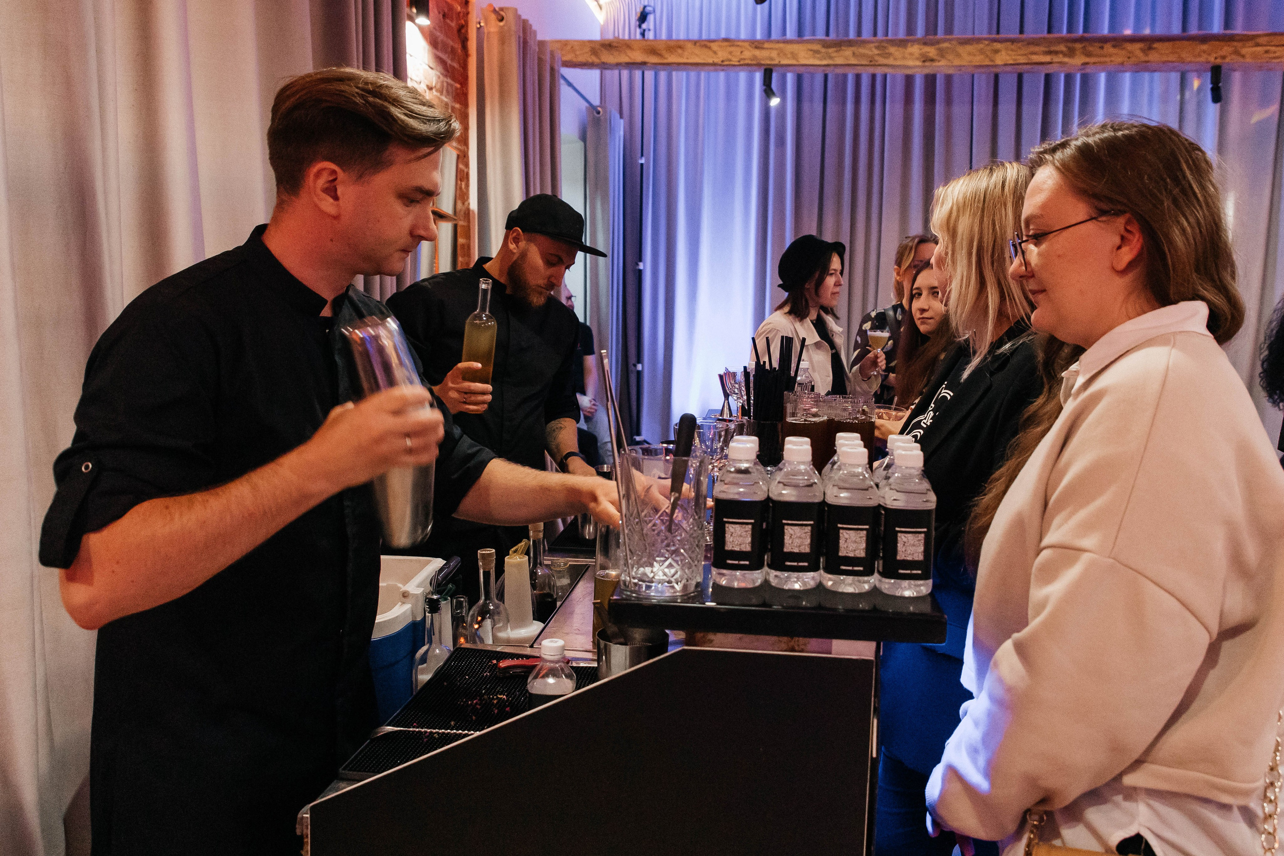 Вечеринка «Для своих» в Svoy Loft. Фотограф в Москве Яна Полосина