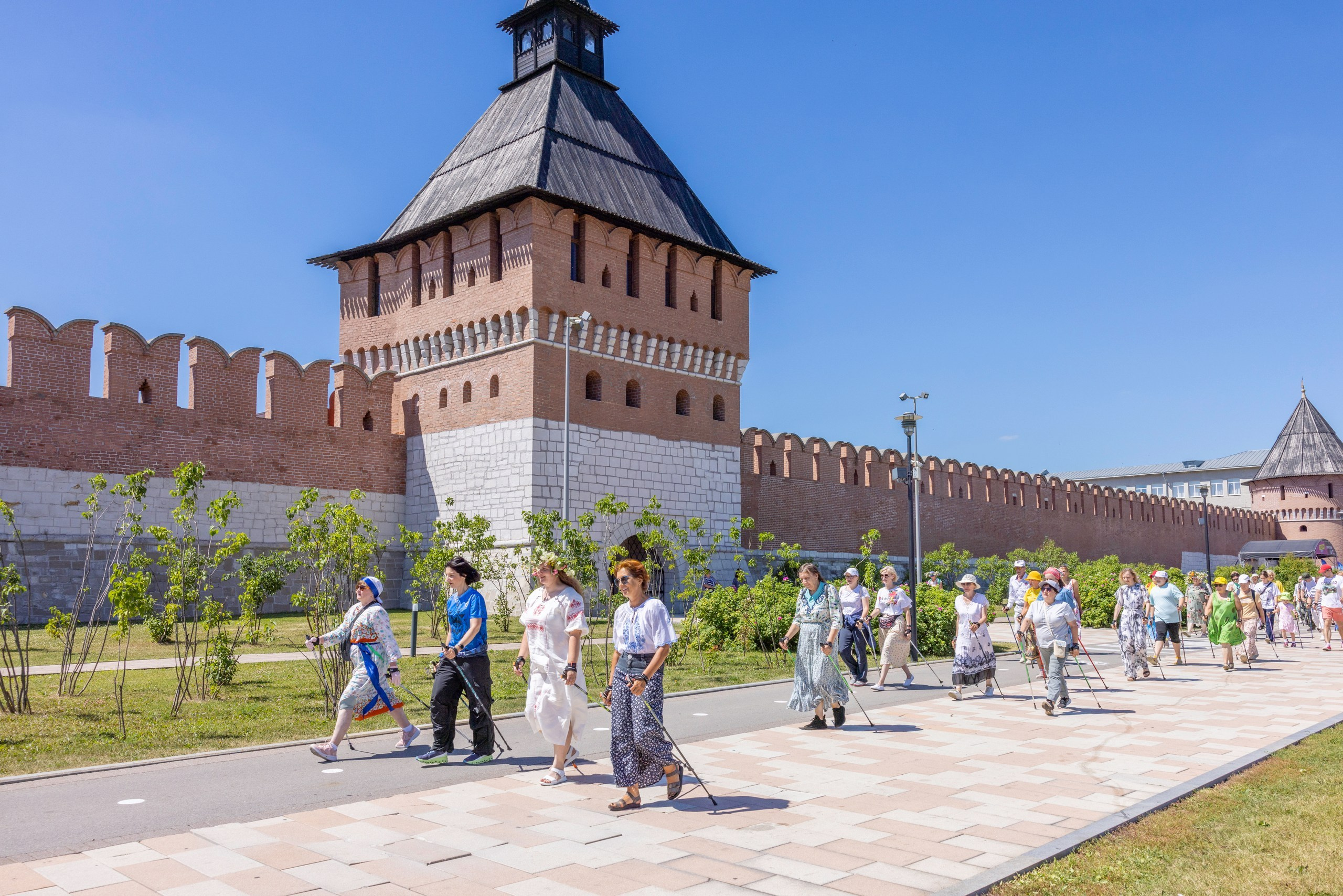 Фестиваль «Ромашковый хоровод». Северная ходьба. Фотограф в Туле Крупский АнДРей. Фотостудия «КАДР71» в Туле