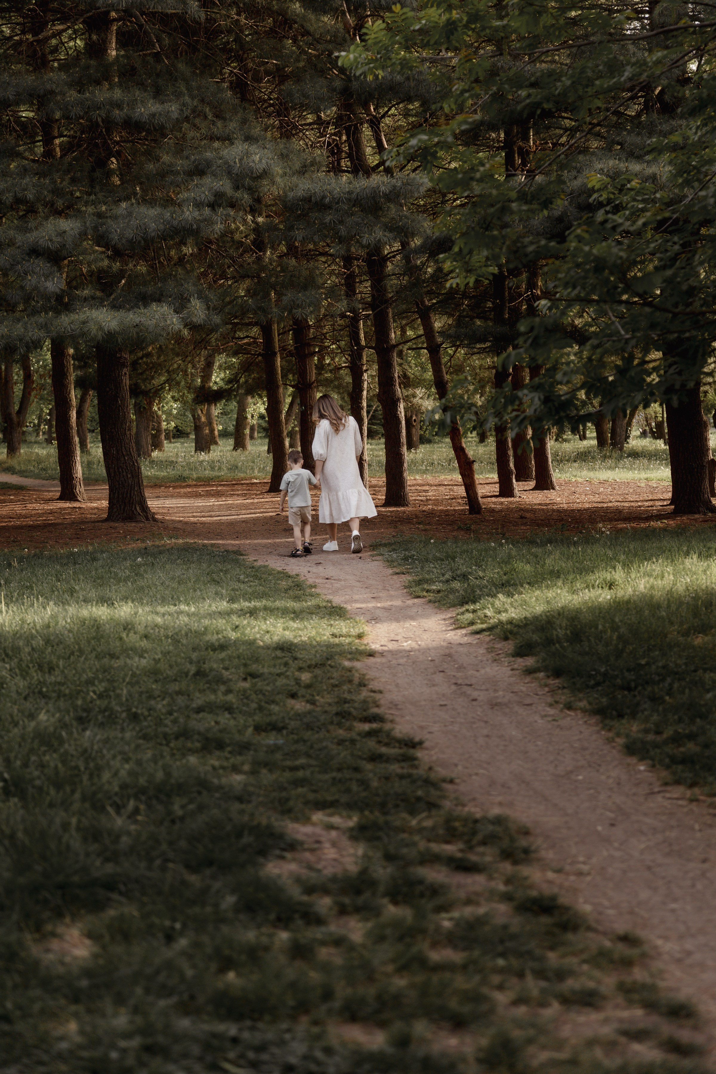 Мама и сын — прогулка в парке. Семейный и детский фотограф в Краснодаре Ксения Новикова