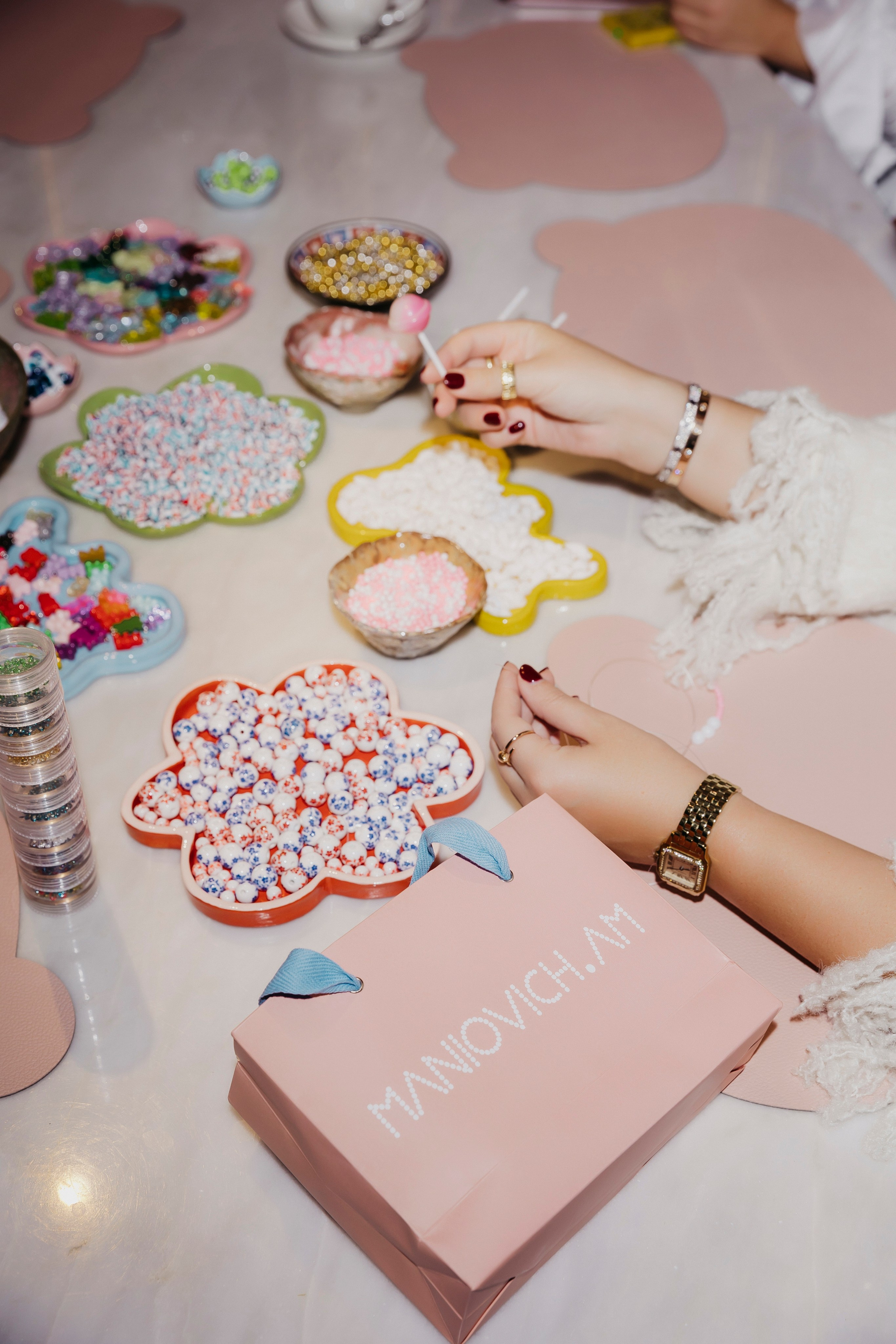 Лина Дембикова & the VOICE Shopping, Rocky2. «Птичка на проводе»: информационный портал в Москве