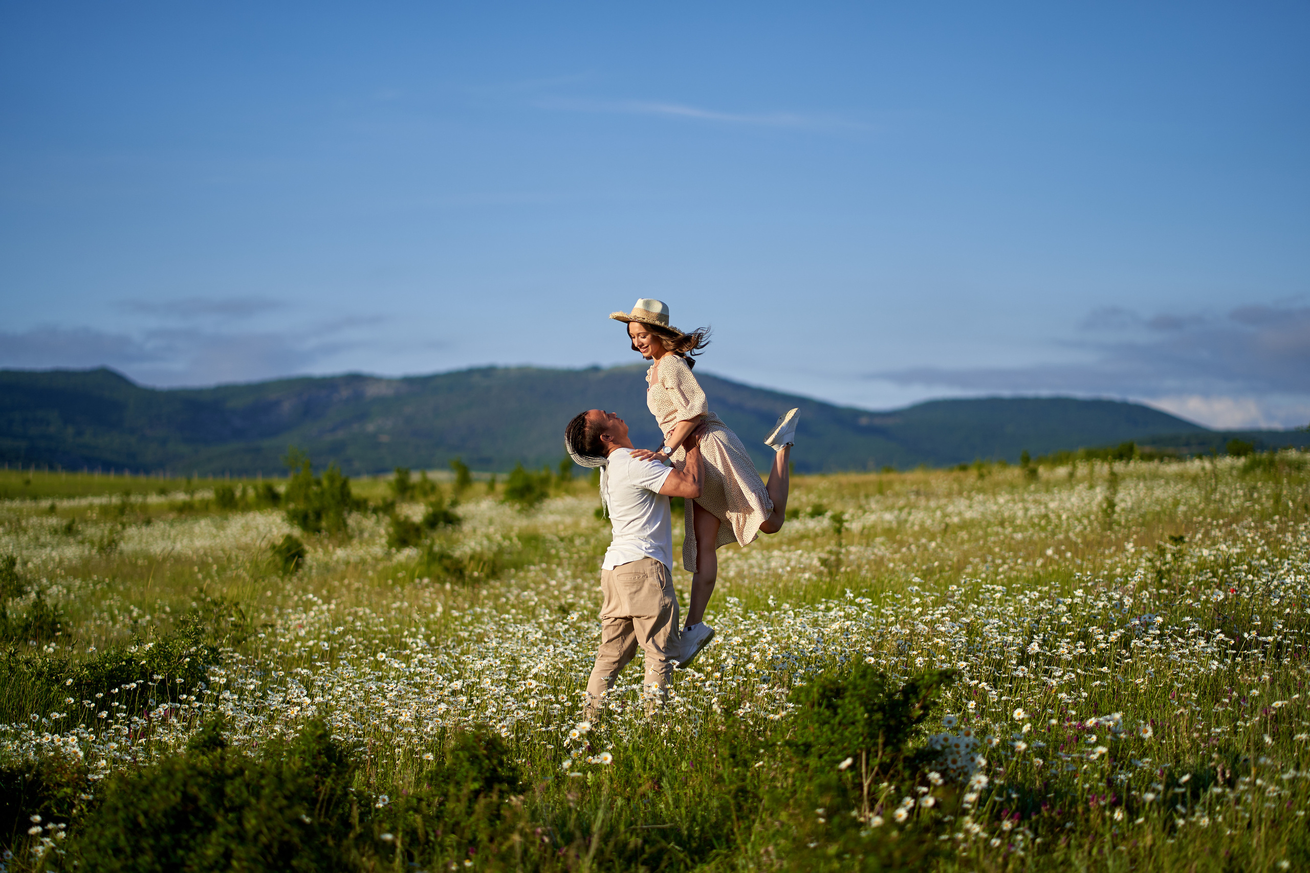 Весенние фото в Крыму. Портретный и свадебный фотограф в Крыму Аввакумов Максим
