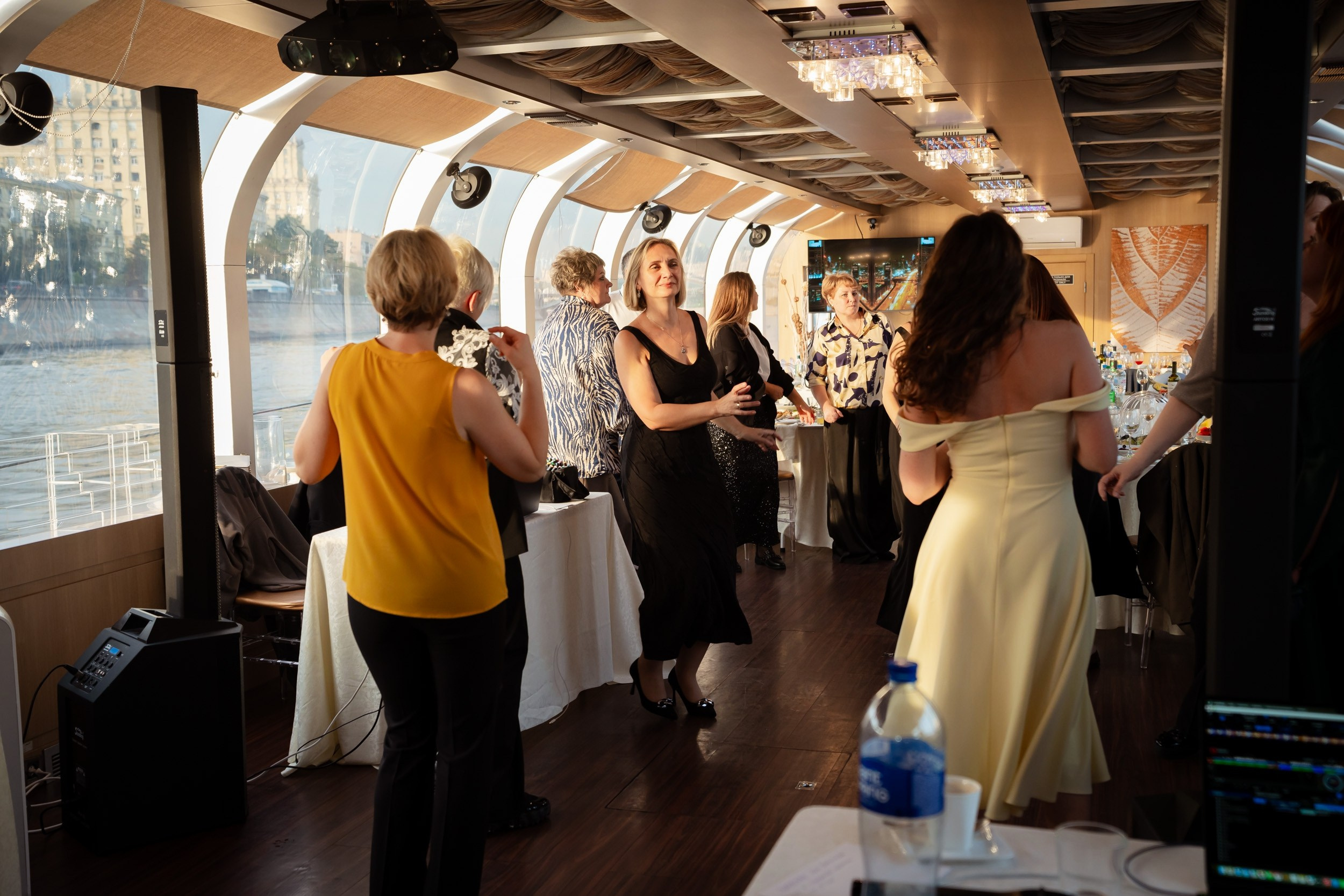 Прогулка по Москва реке. Корпоратив. Фотограф Павел Сердюков