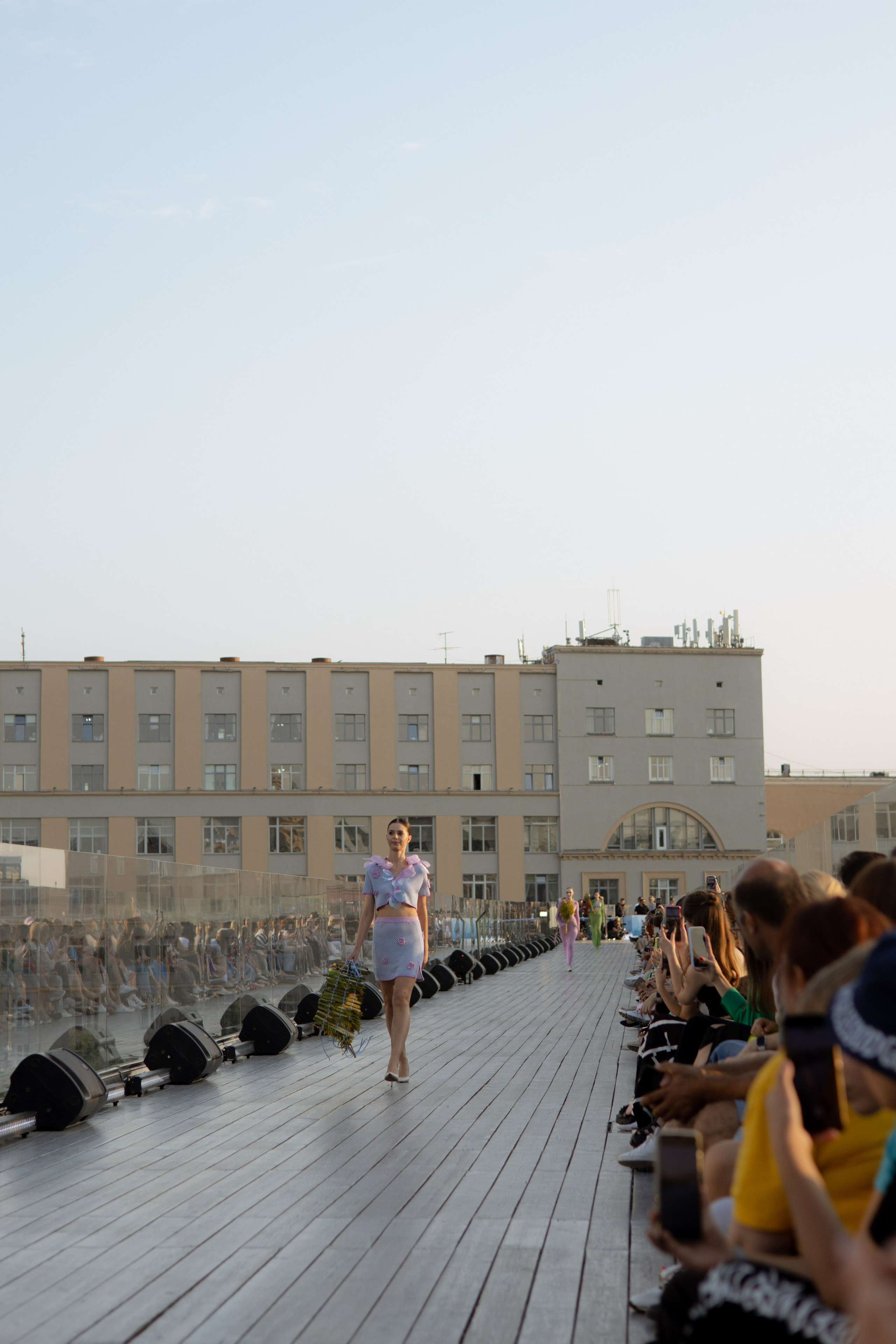 Модный показ. Парящий мост. Оформление свадеб, декор свадеб Вера Маркова, Москва