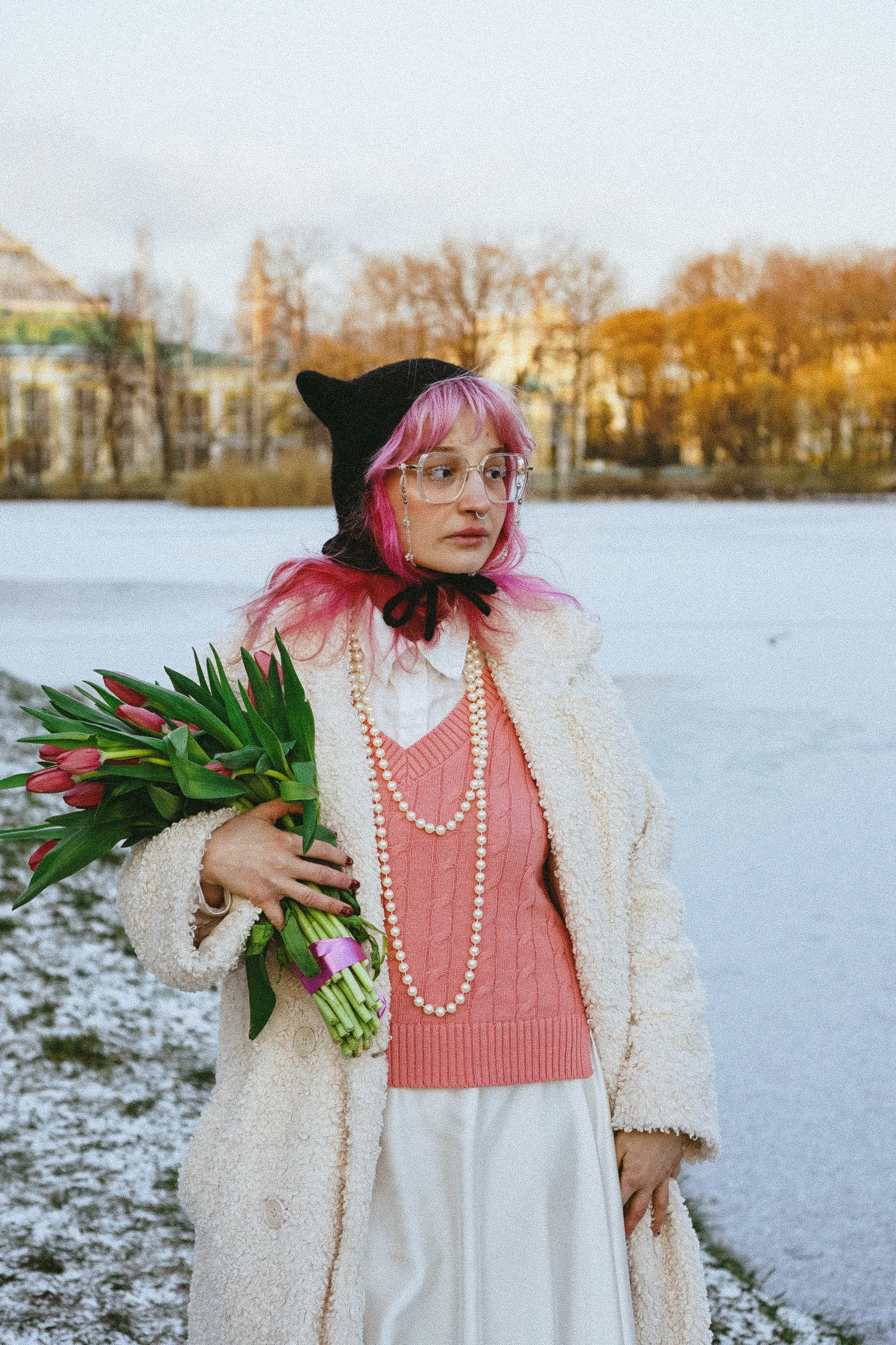 Прогулочная фотосессия с тюльпанами. Профессиональный фотограф, Санкт-Петербург — Виктория Богомолова