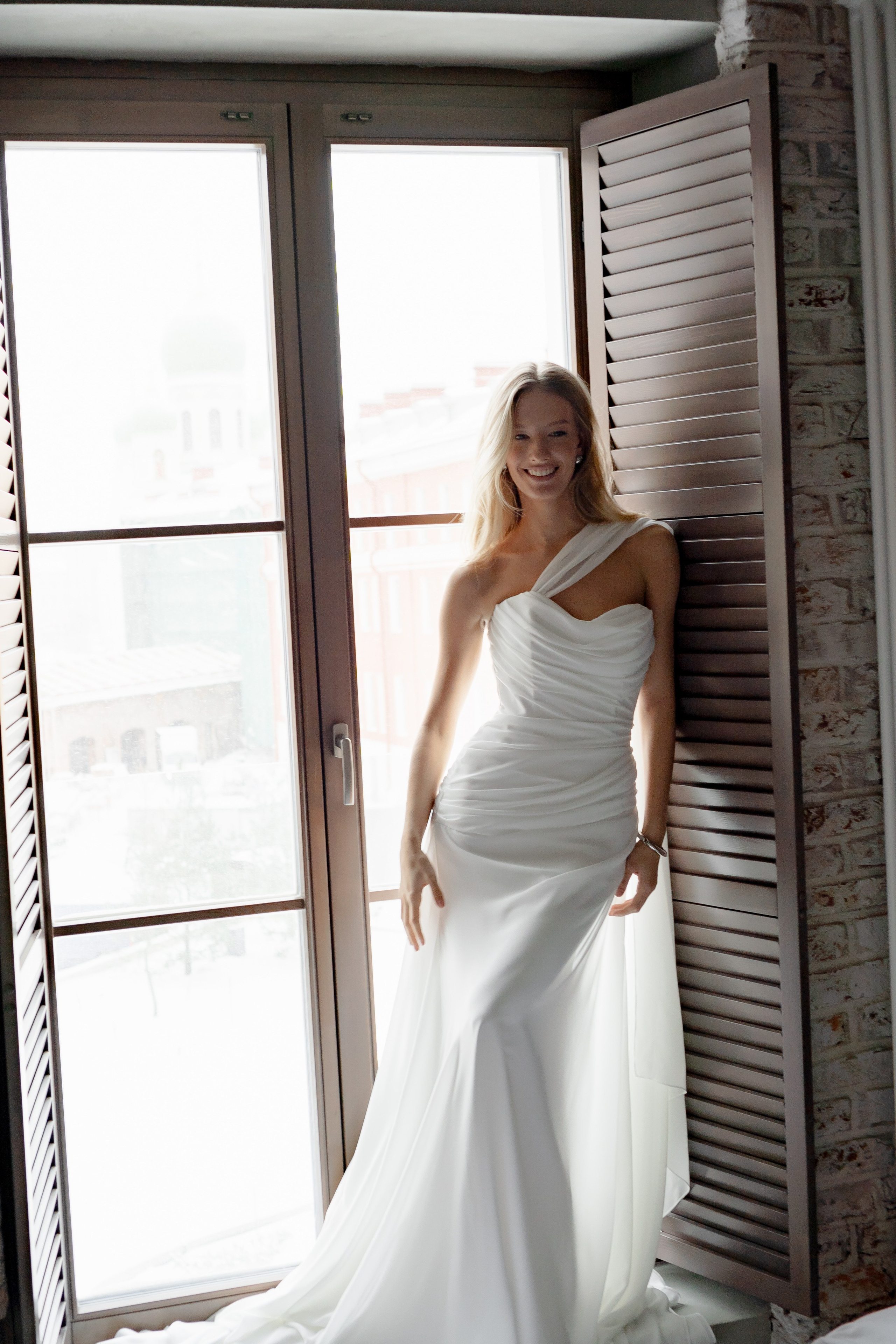 ЭЛЕГАНТНАЯ СВАДБЕНАЯ СЬЕМКА ЖЕНИХА И НЕВЕСТЫ В ДОРОГОМ ОТЕЛЕ САНКТ-ПЕТЕРБУРГА. Профессиональный фотограф, Санкт-Петербург — Виктория Богомолова