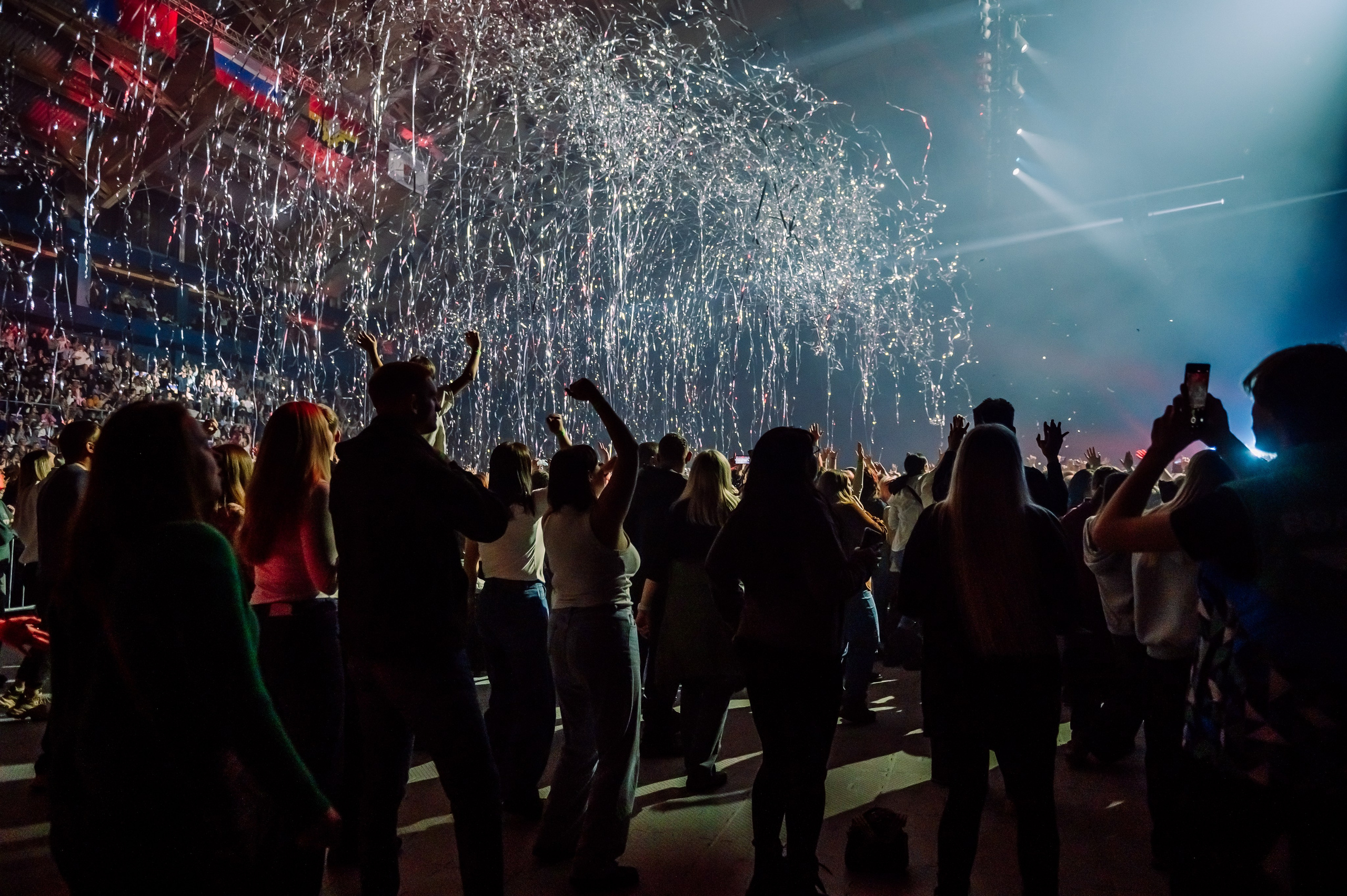 Руки вверх в Ледовом Дворце 15.11.2025. Детский фотограф, семейный фотограф и репортажи в Кемерово