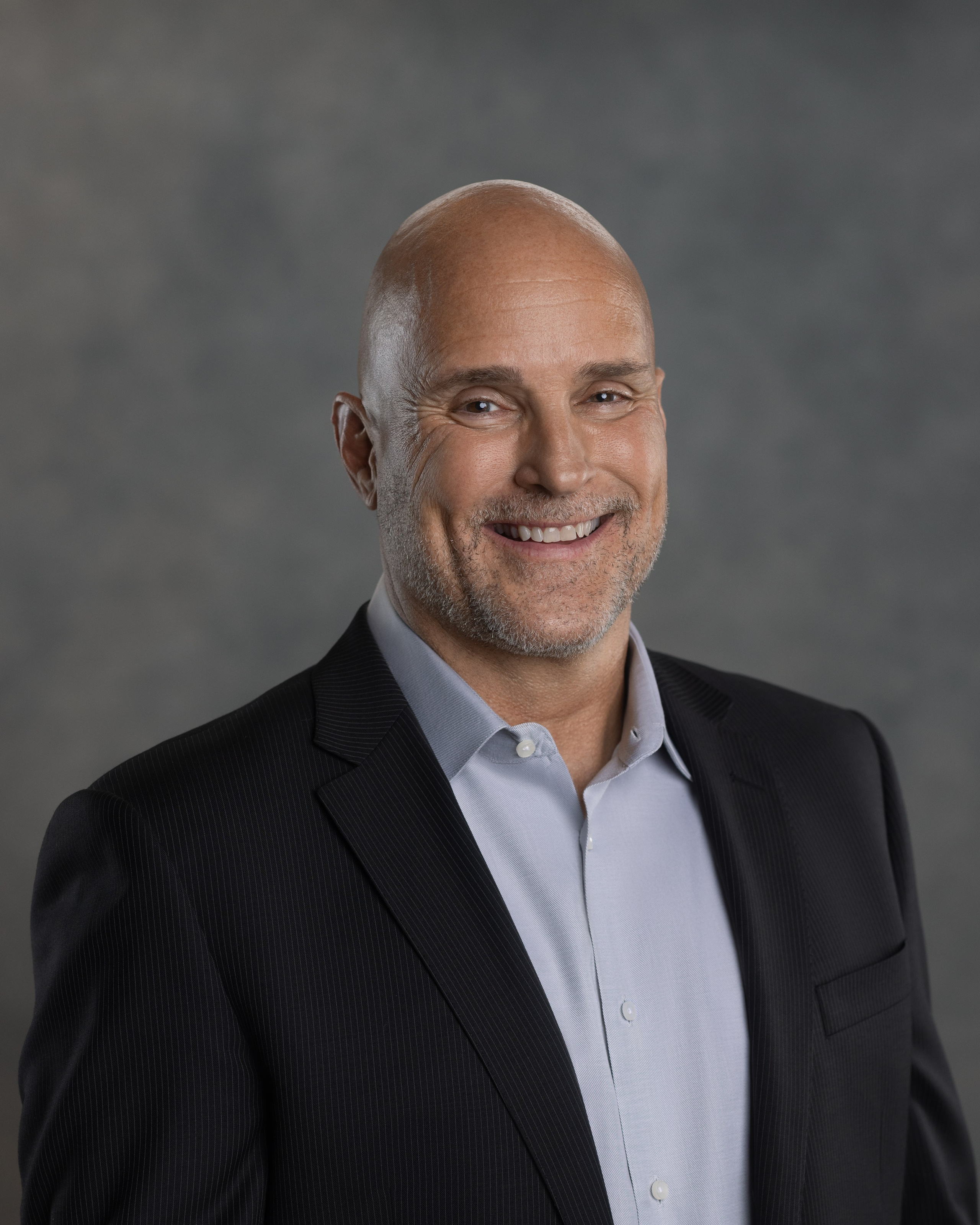 Business and acting headshots. Retouching, photo editing, portfolio retoucher