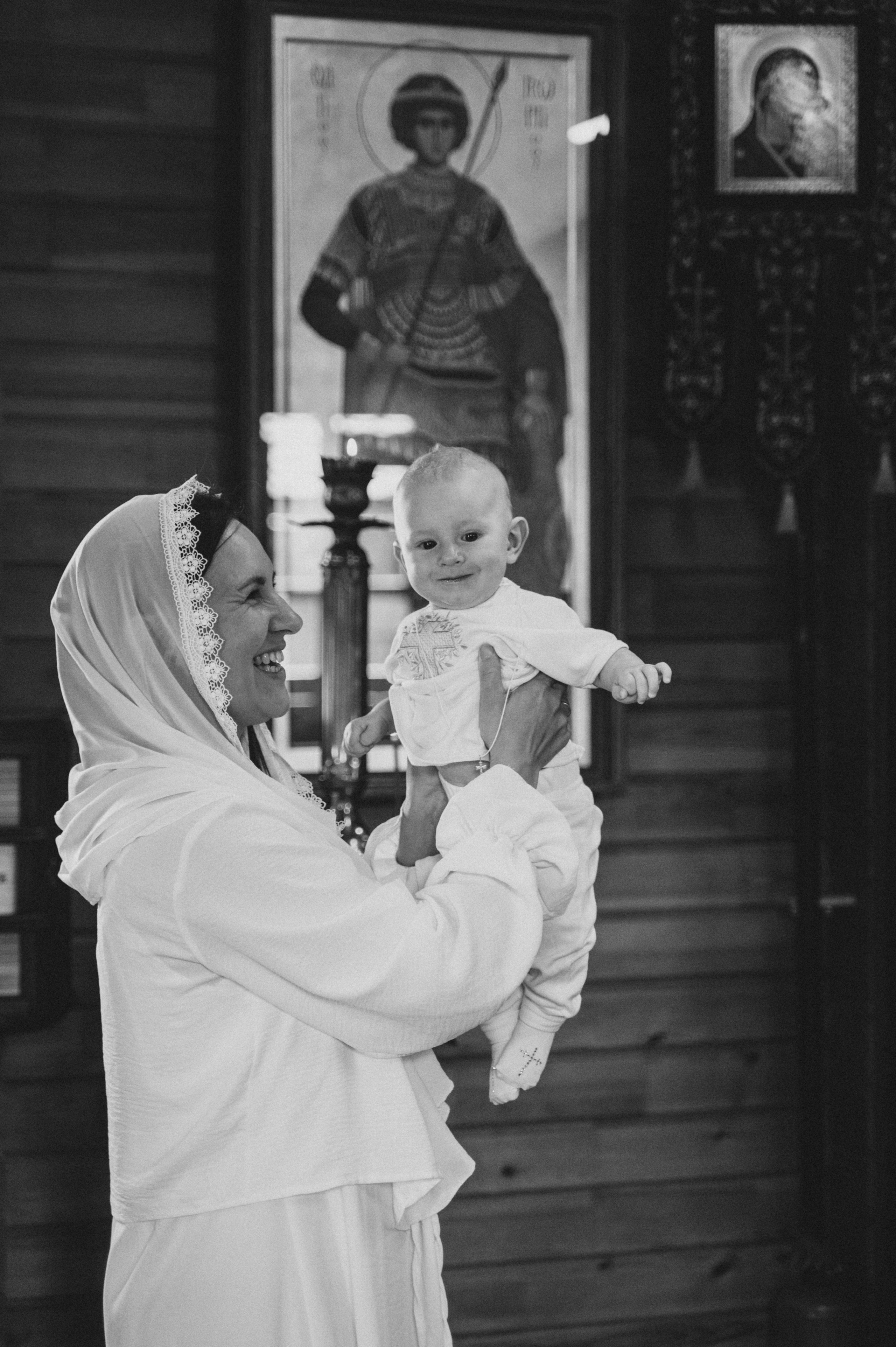 Крещение Марка (ХРАМ СВЯТИТЕЛЯ НИКОЛАЯ ЯПОНСКОГО). Семейный фотограф в Минске Дарья Дреко