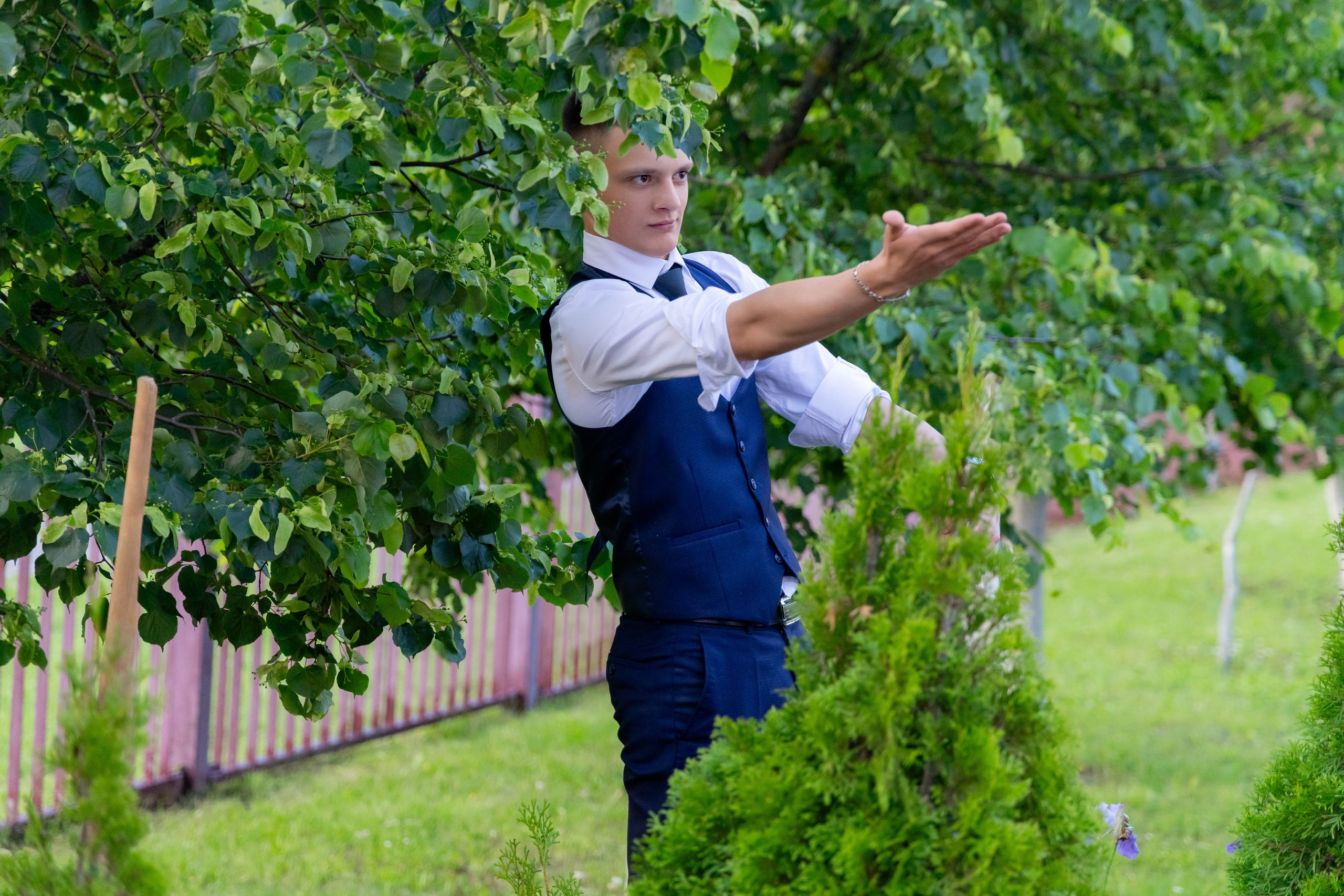 Школьный выпускной 2025 год в Минске, Беларуси. Свадебный фотограф в Минске/Беларуси Сергей Спиридонов