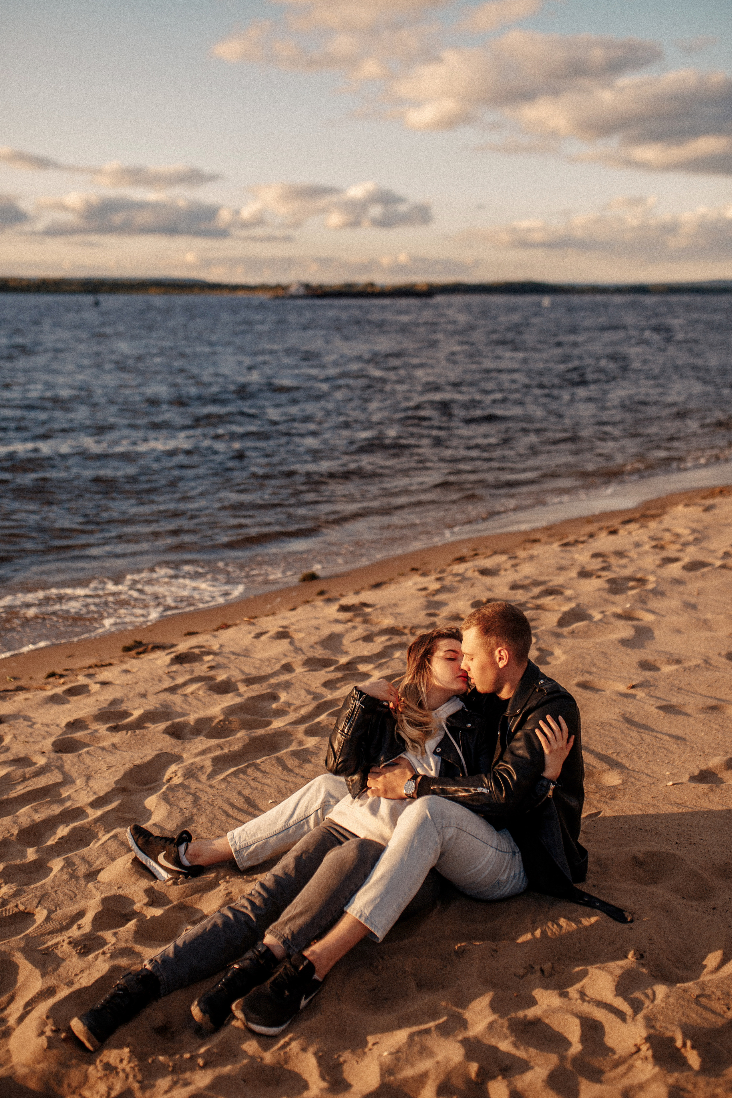 Максим и Настя на набережной, г Самара. Фотограф в Смоленске Ольга Давыдова