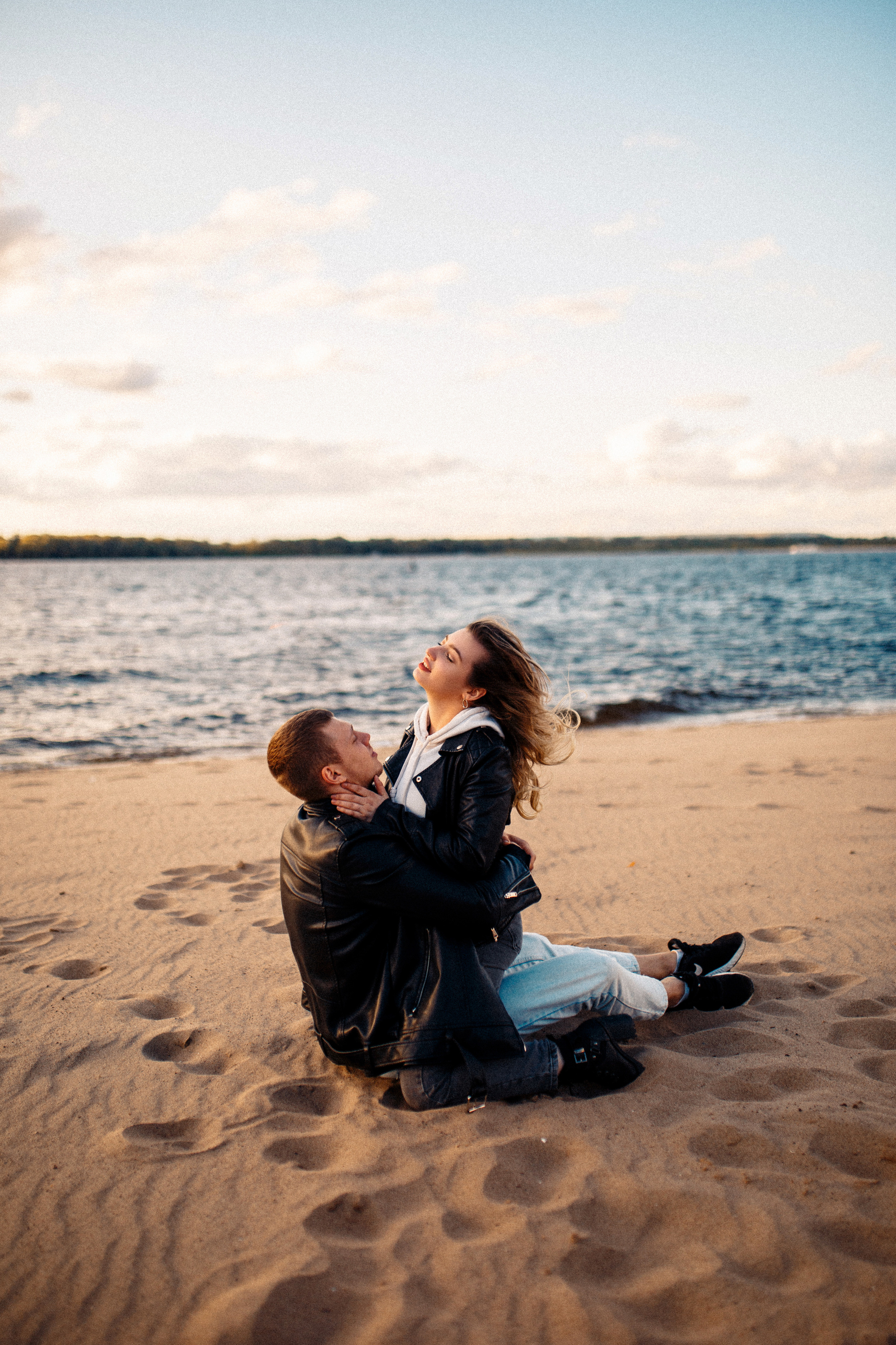 Максим и Настя на набережной, г Самара. Фотограф в Смоленске Ольга Давыдова