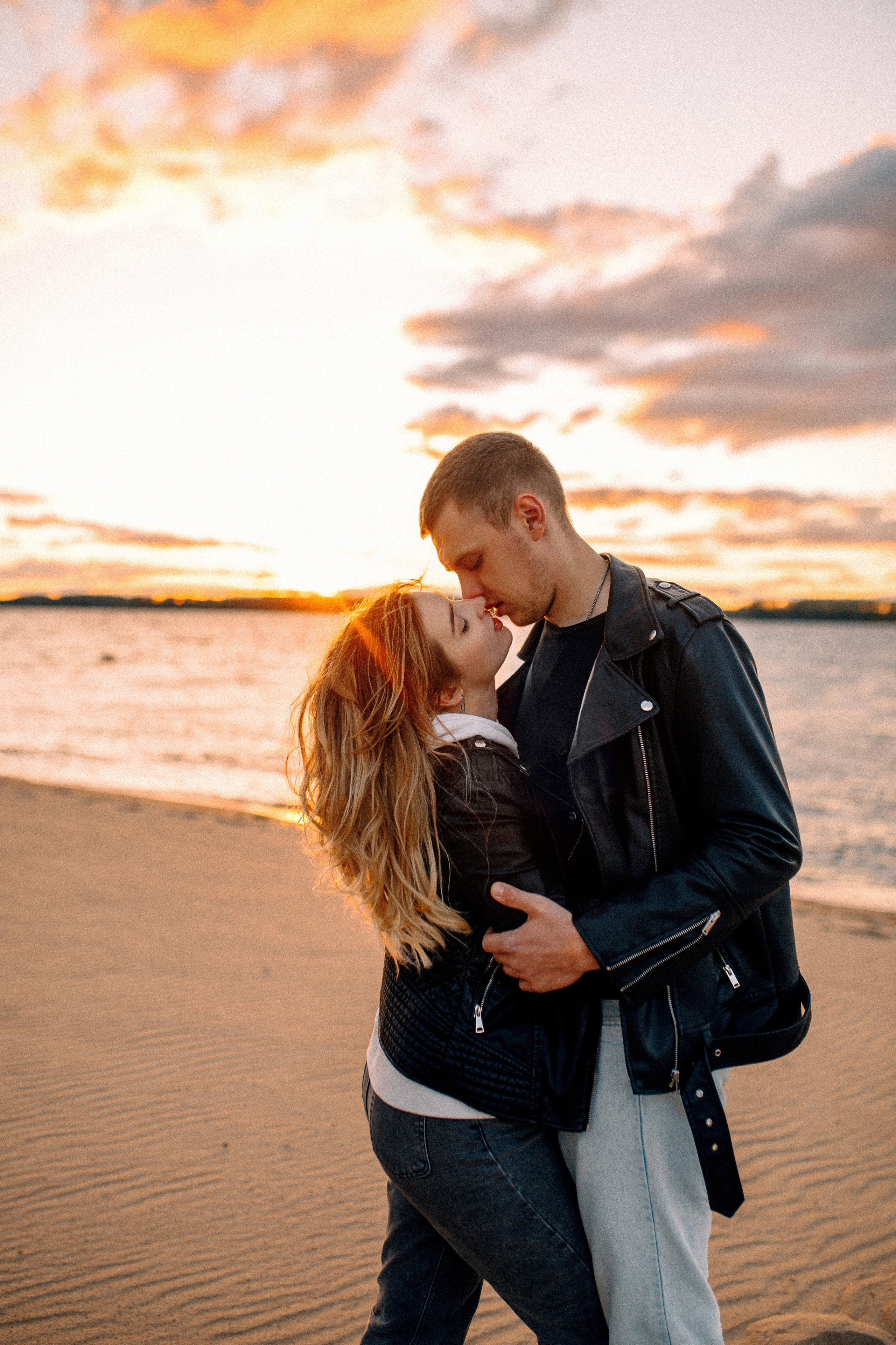 Максим и Настя на набережной, г Самара. Фотограф в Смоленске Ольга Давыдова