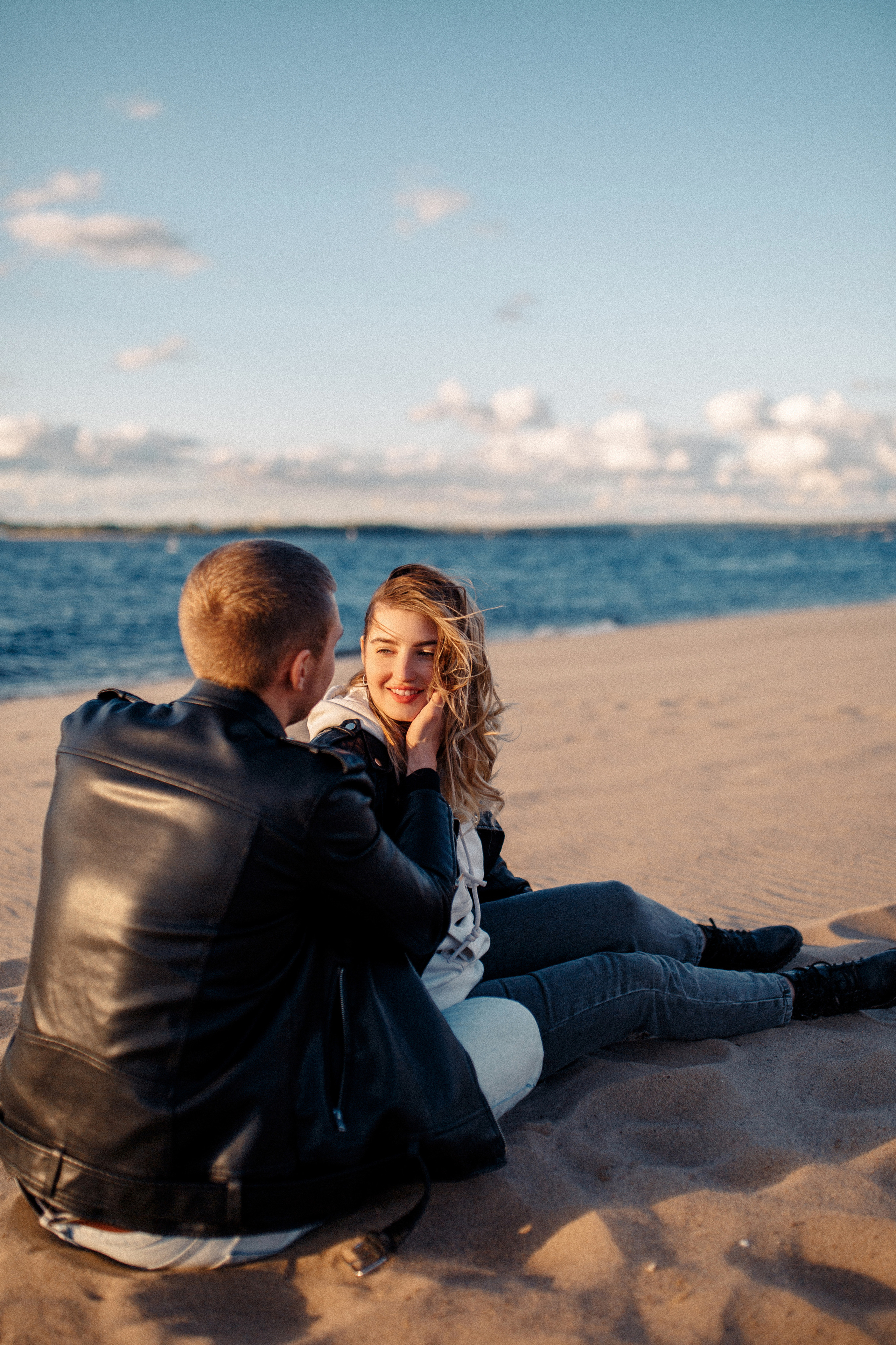 Максим и Настя на набережной, г Самара. Фотограф в Смоленске Ольга Давыдова