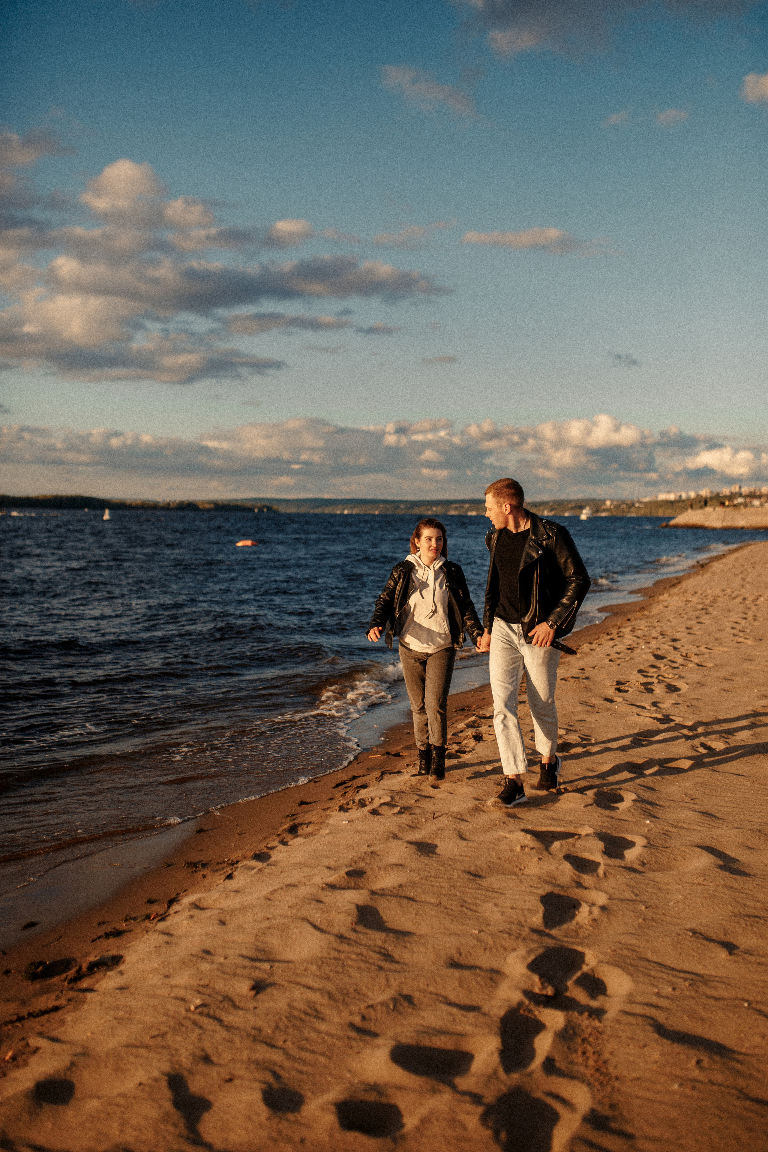 Максим и Настя на набережной, г Самара. Фотограф в Смоленске Ольга Давыдова