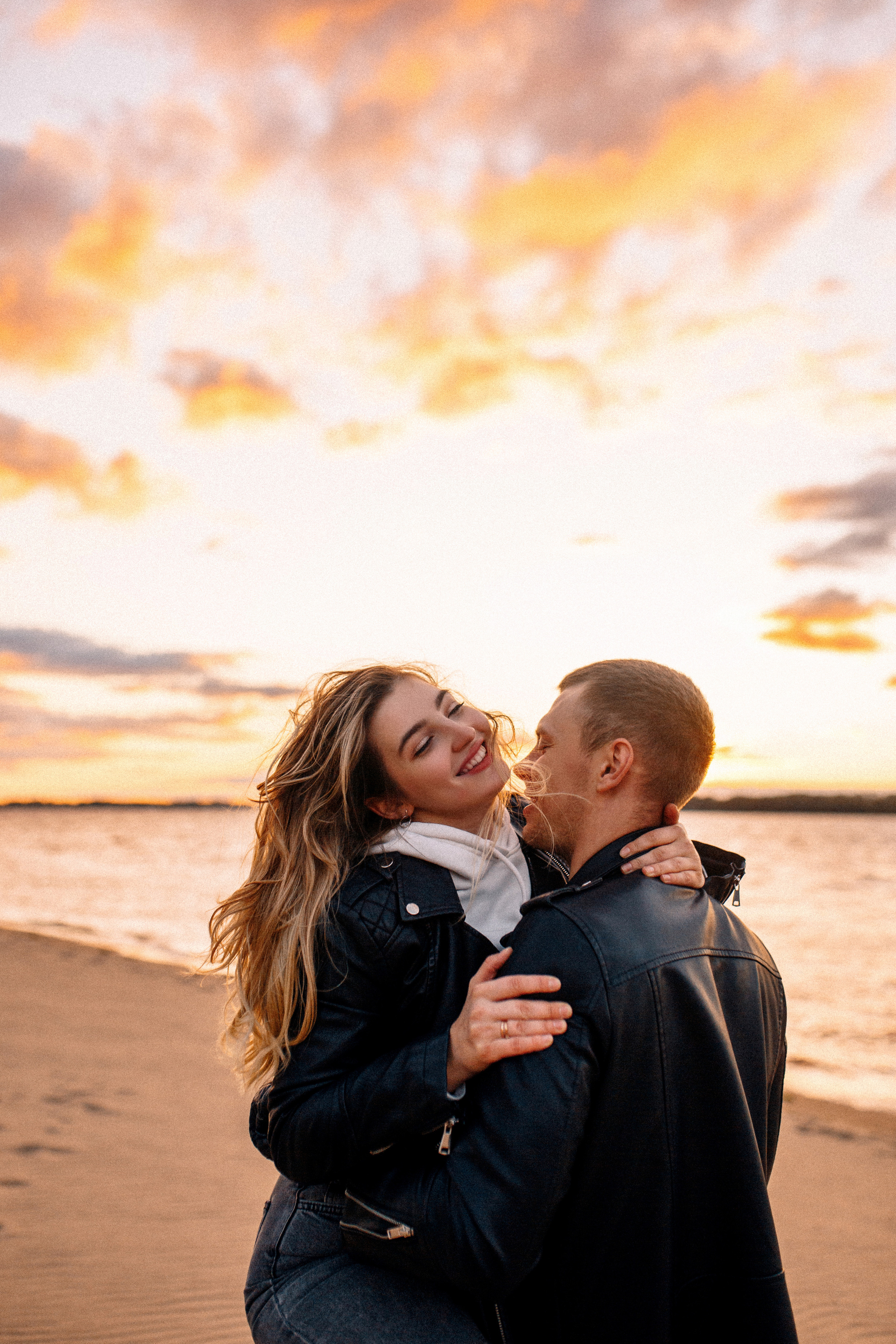 Максим и Настя на набережной, г Самара. Фотограф в Смоленске Ольга Давыдова