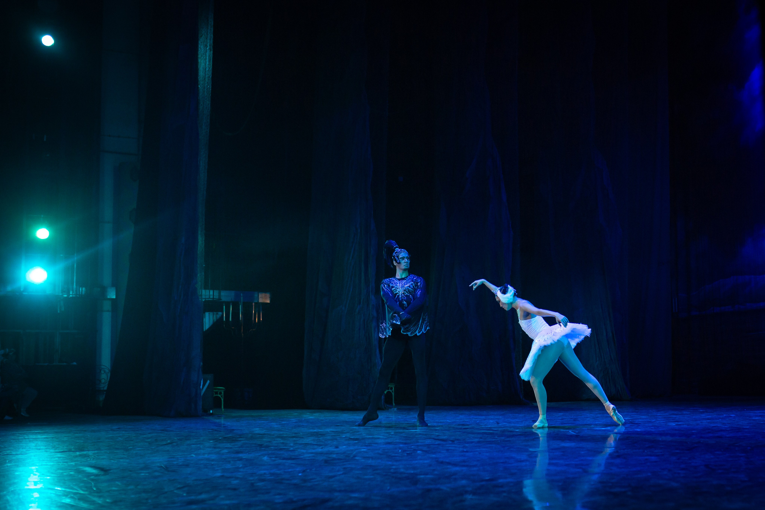 «Лебединое озеро» ГАТОБ г. Алматы 2024. Jora Abramov | Коммерческий и репортажный фотограф в Алматы