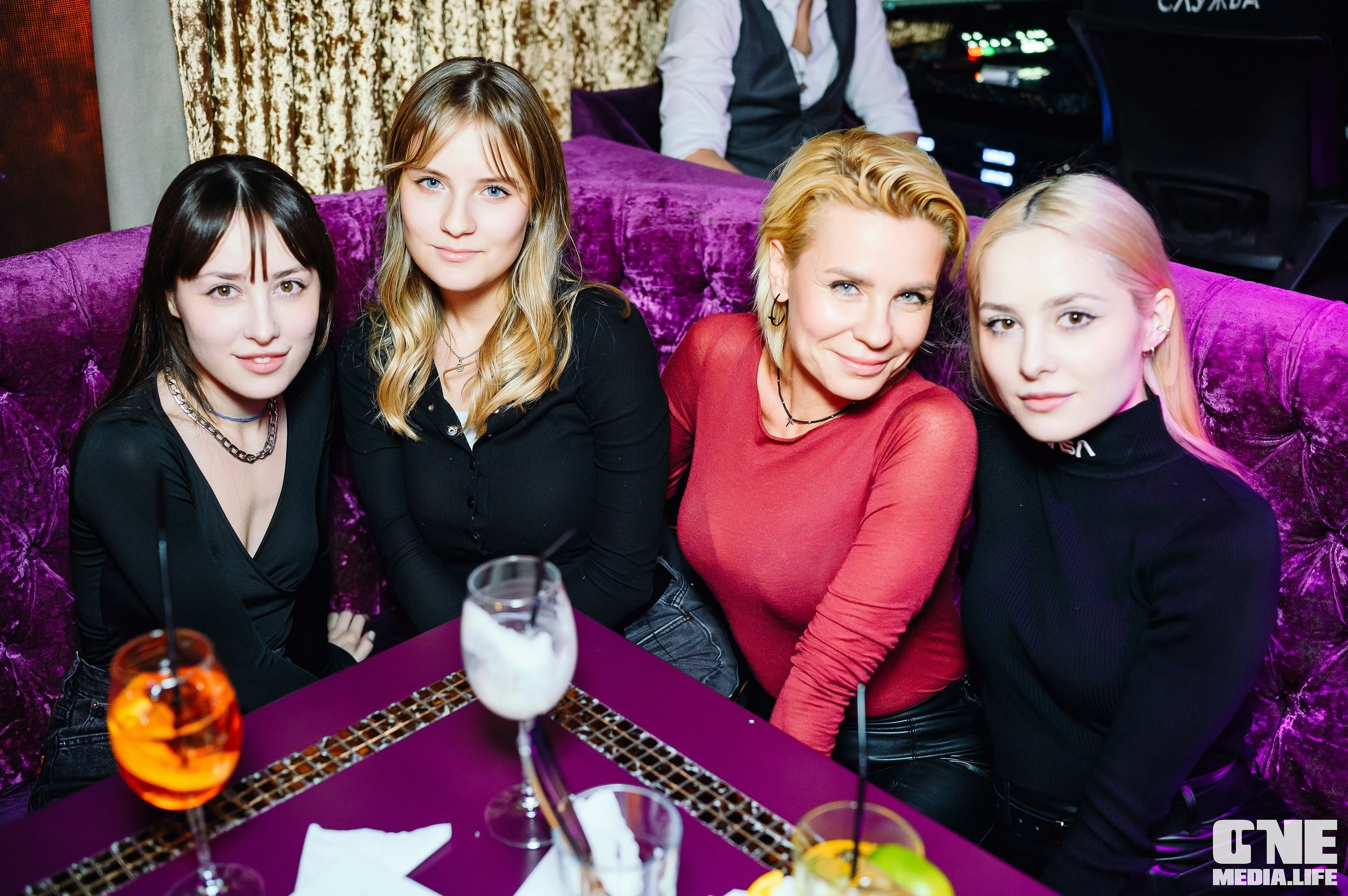 Фоторепортаж из караоке-клуба Эйфория. One Media Life: фоторепортажи, фотоотчеты с мероприятий и заведений