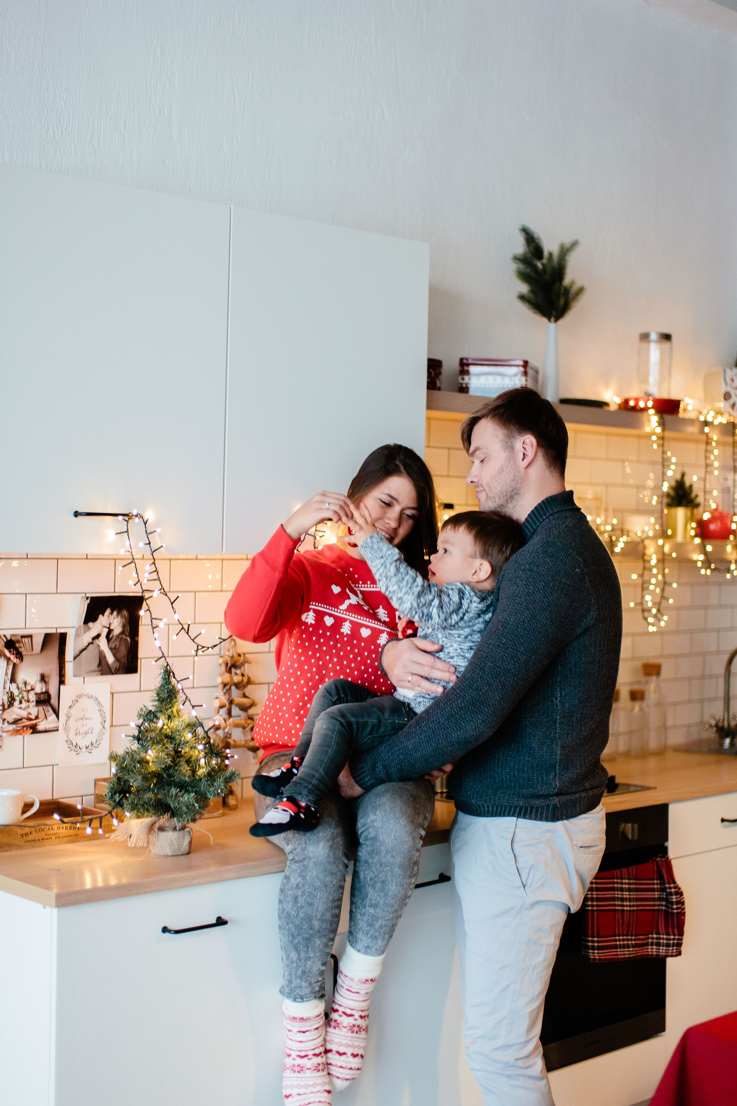 Семейная Новогодняя фотосессия в студии, фотограф в Москве