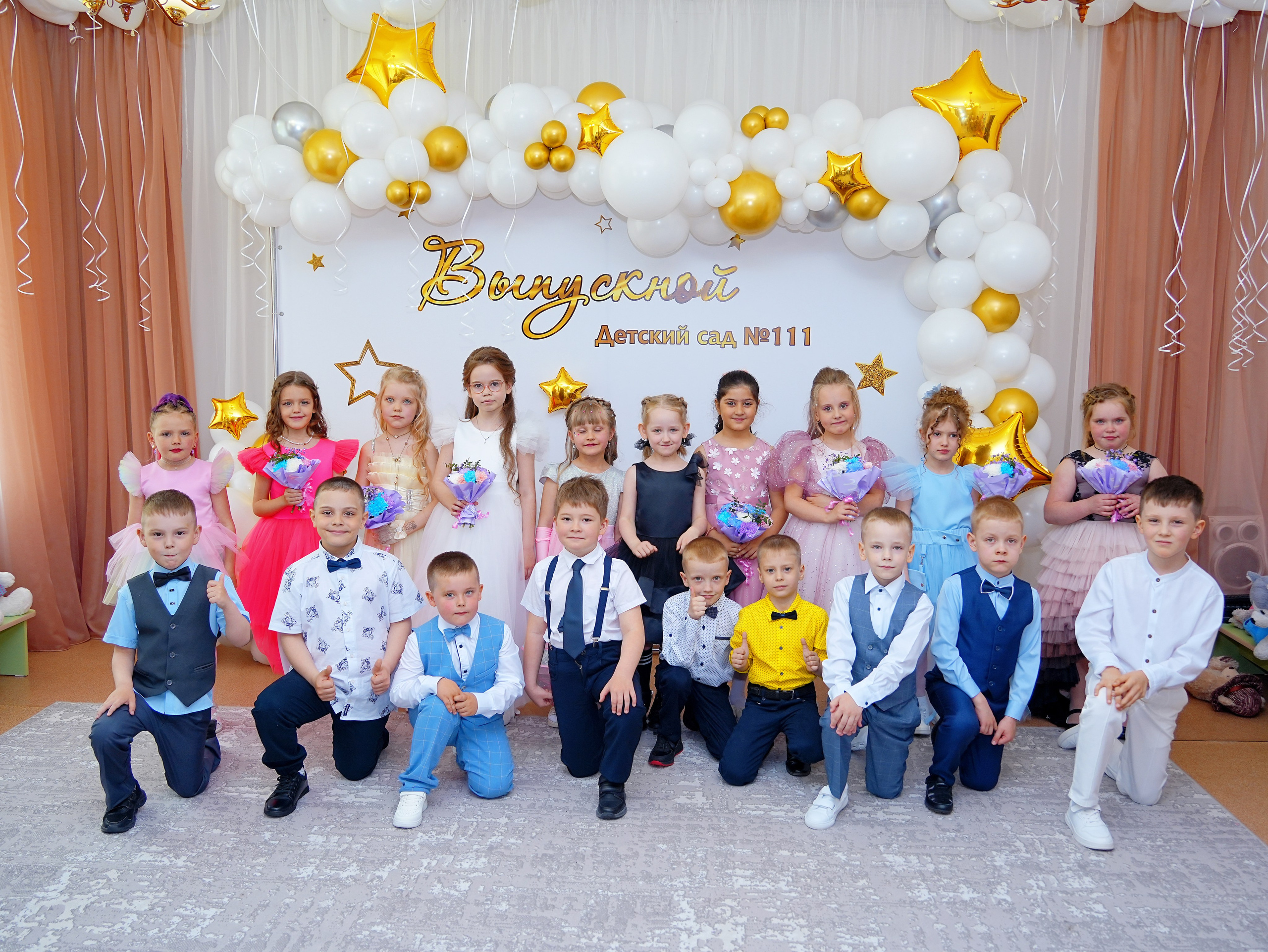 Фотосъемка видеосъёмка фотограф видеооператор новогодних утренников  в. Фотограф, видеооператор Нина Коршунова