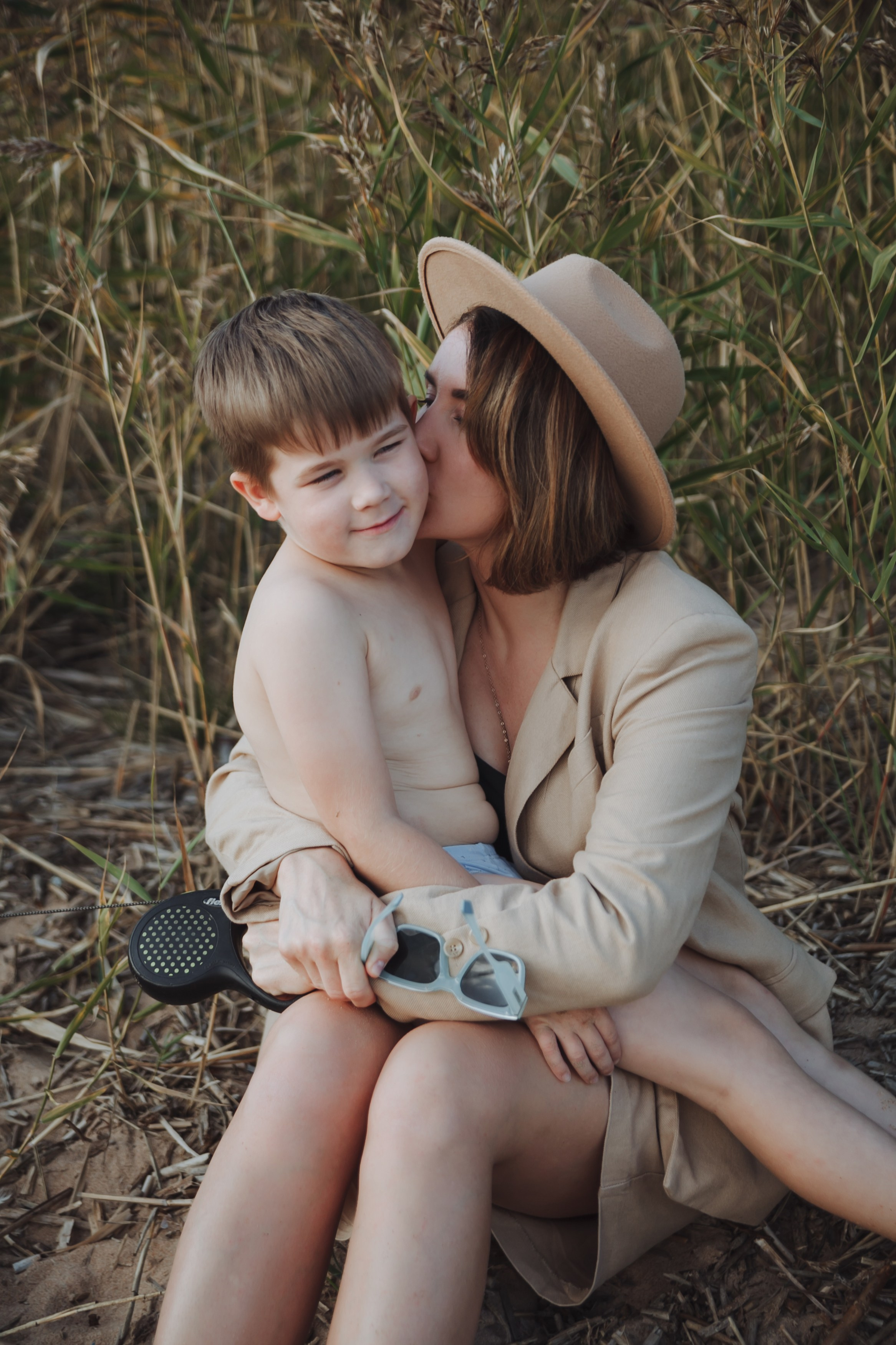 Семейная прогулка с собакой. Семейный фотограф, свадебный фотограф, женский портрет в Санкт-Петербу