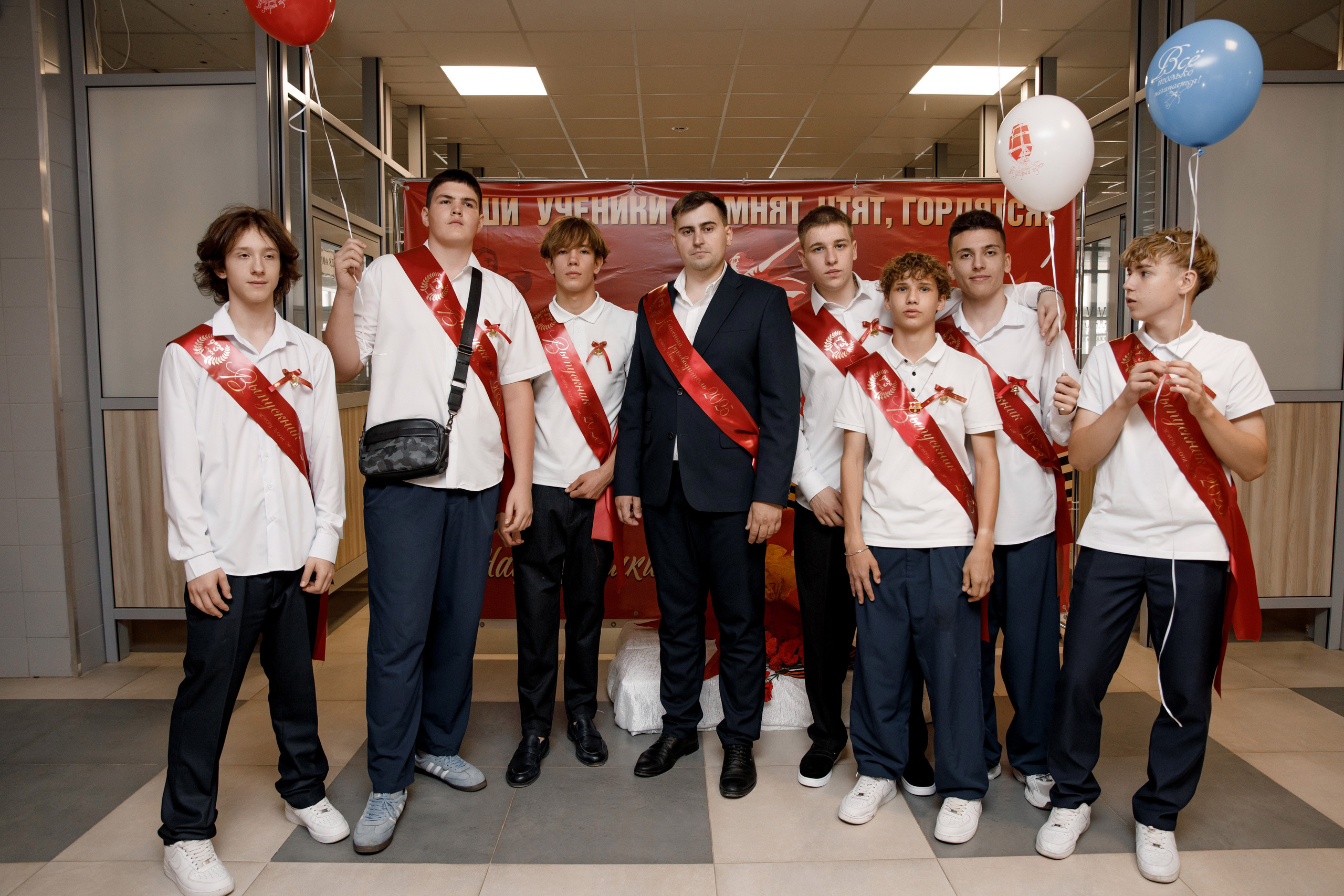 Школа 107 г. Краснодар. Выпускные альбомы в Краснодарском крае