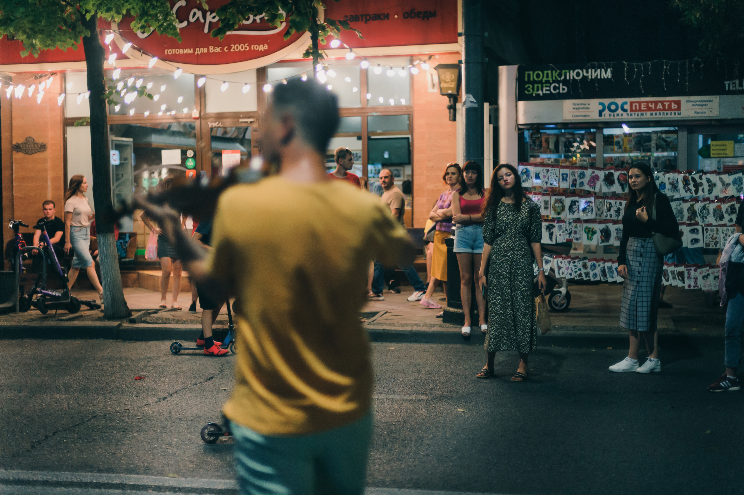 Городская фотопрогулка с Ладой. Семейный фотограф Ульяна Вишнякова