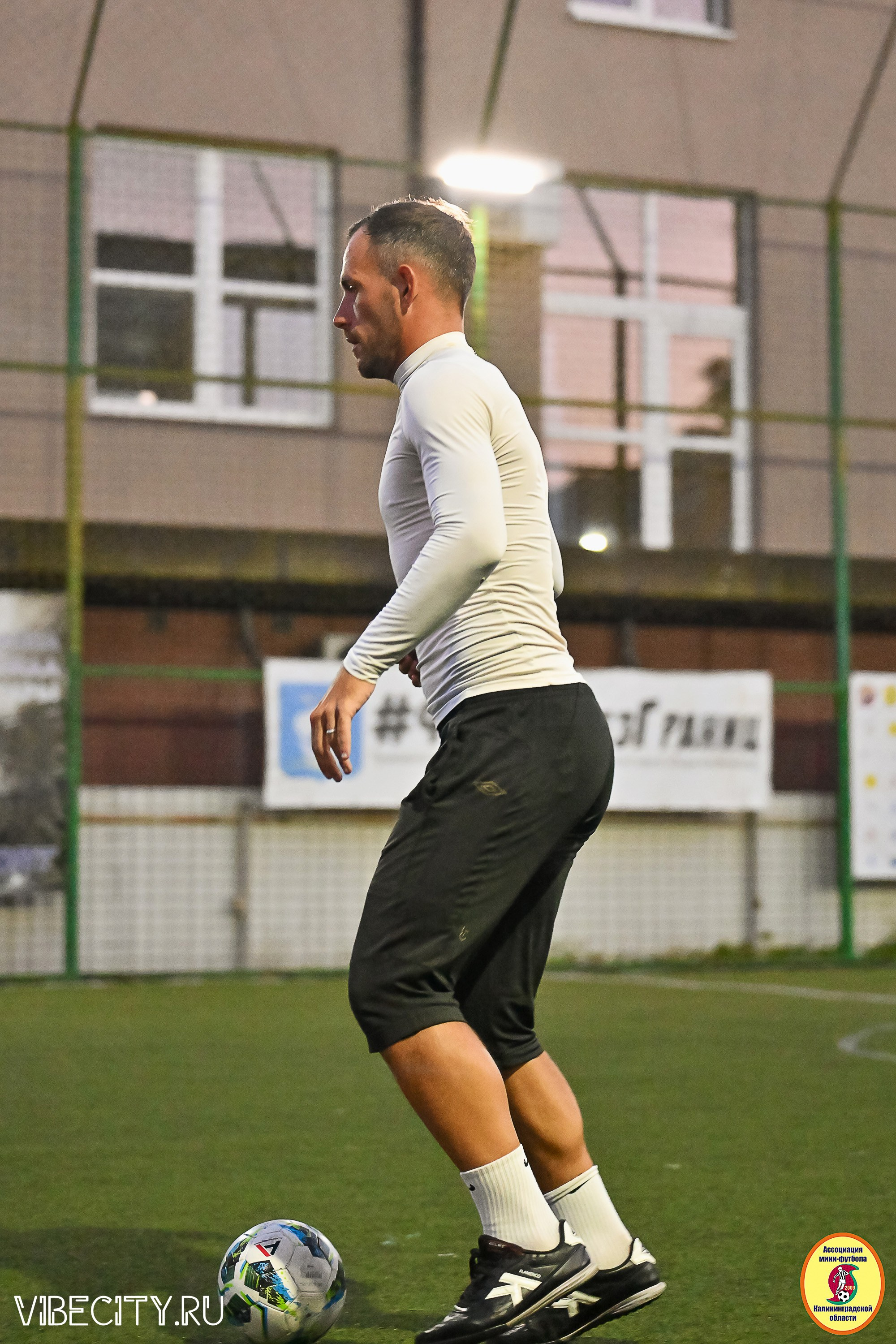 ИГРЫ ПЛЕЙ-ОФФ ПЕРВОГО ДИВИЗИОНА МИНИ-ФУТБОЛЬНОЙ ЛИГИ. VIBECITY.RU Вайб Сити Ру Фоторепортажи Фотоотчеты Калининград