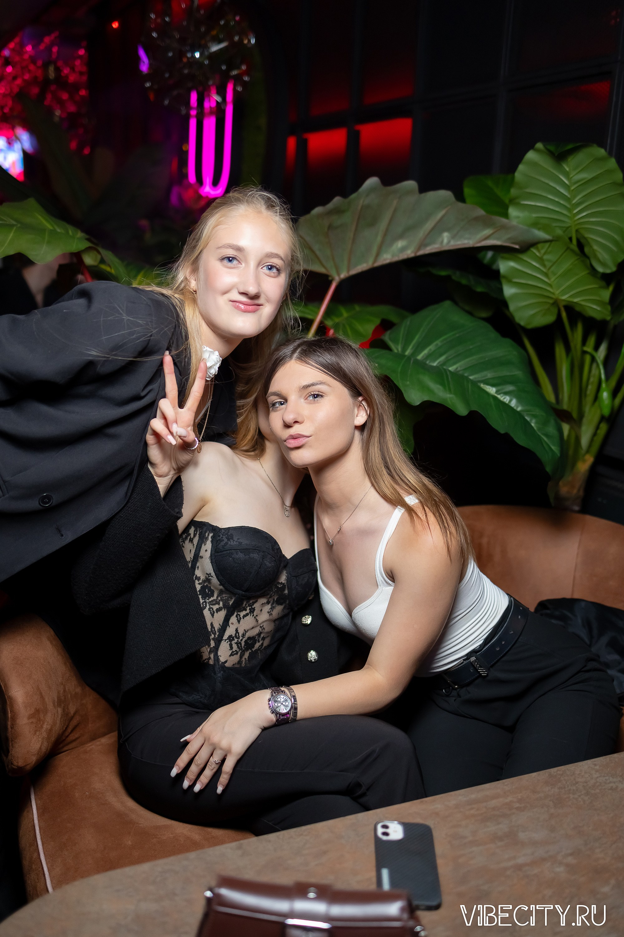 DOUBLE U. VIBECITY.RU Вайб Сити Ру Фоторепортажи Фотоотчеты Калининград