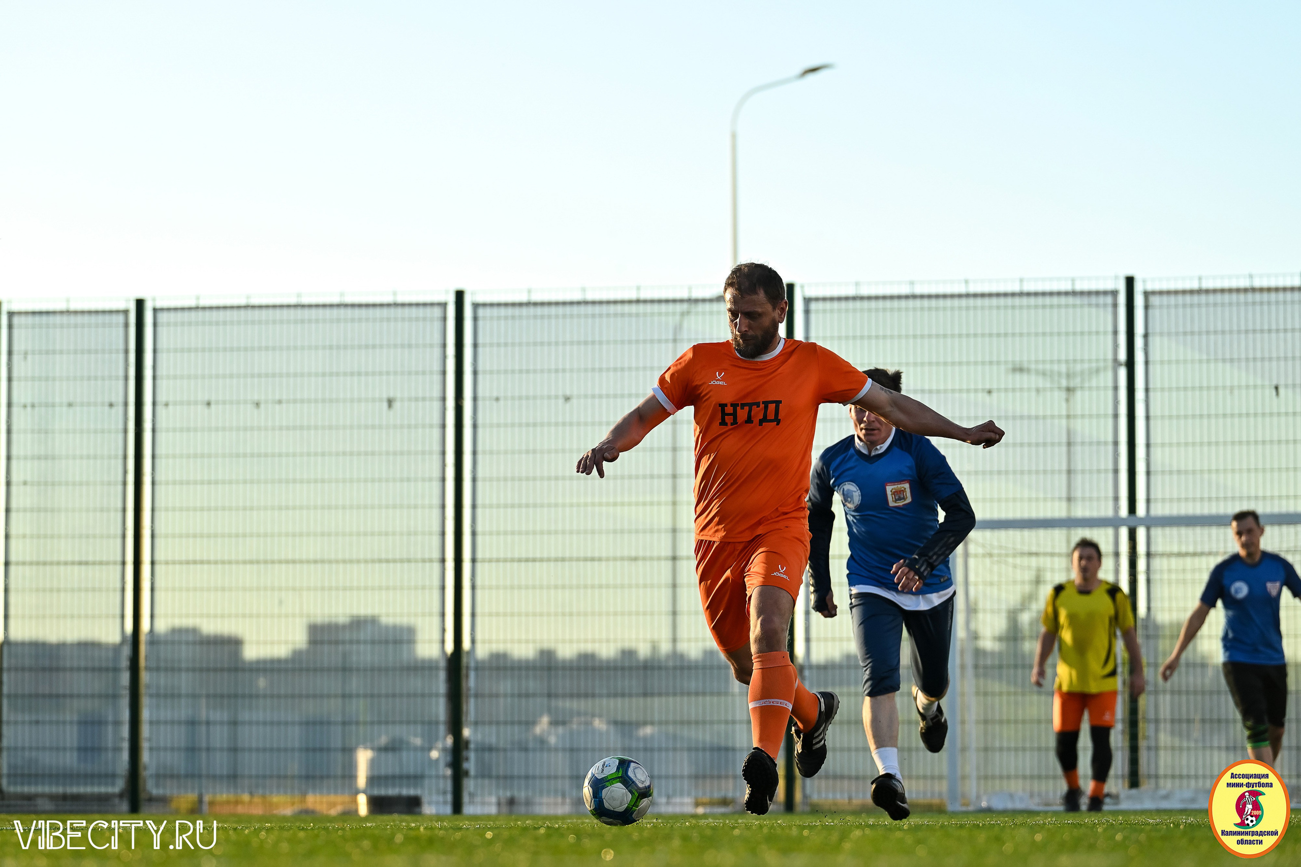 ИГРЫ МИНИ-ФУТБОЛЬНОЙ И КОРПОРАТИВНОЙ ЛИГИ. VIBECITY.RU Вайб Сити Ру Фоторепортажи Фотоотчеты Калининград