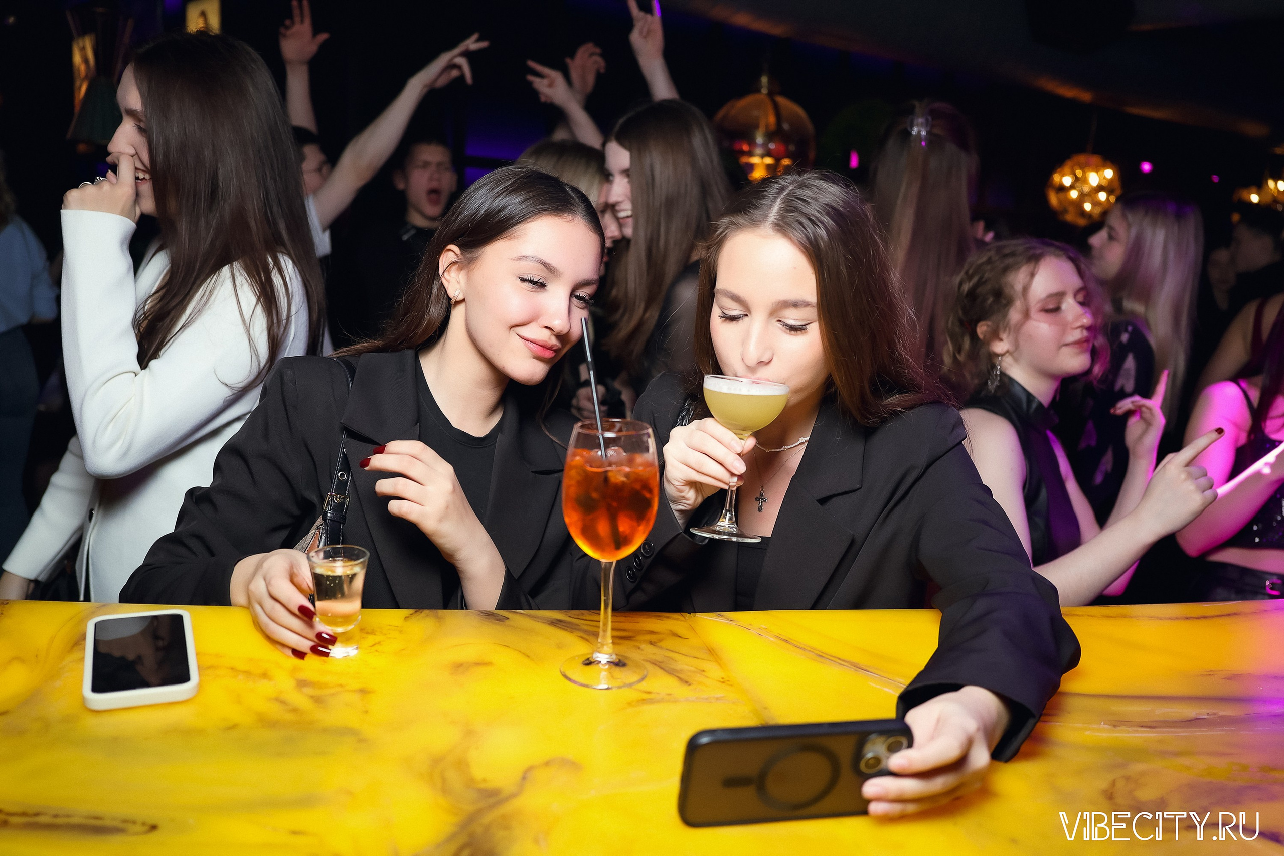 DOUBLE U. VIBECITY.RU Вайб Сити Ру Фоторепортажи Фотоотчеты Калининград