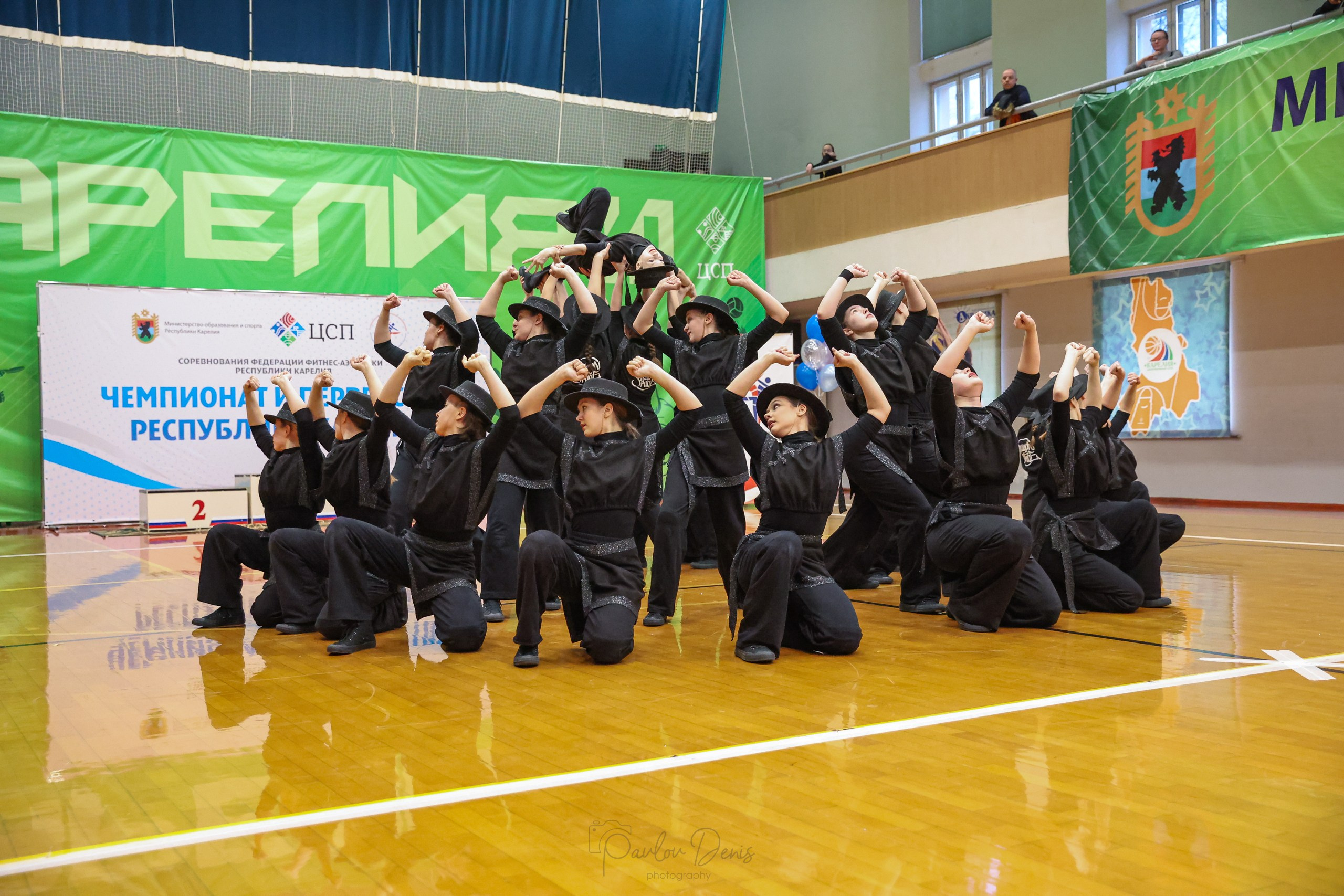 Аэробика и танцы. Спортивный репортаж