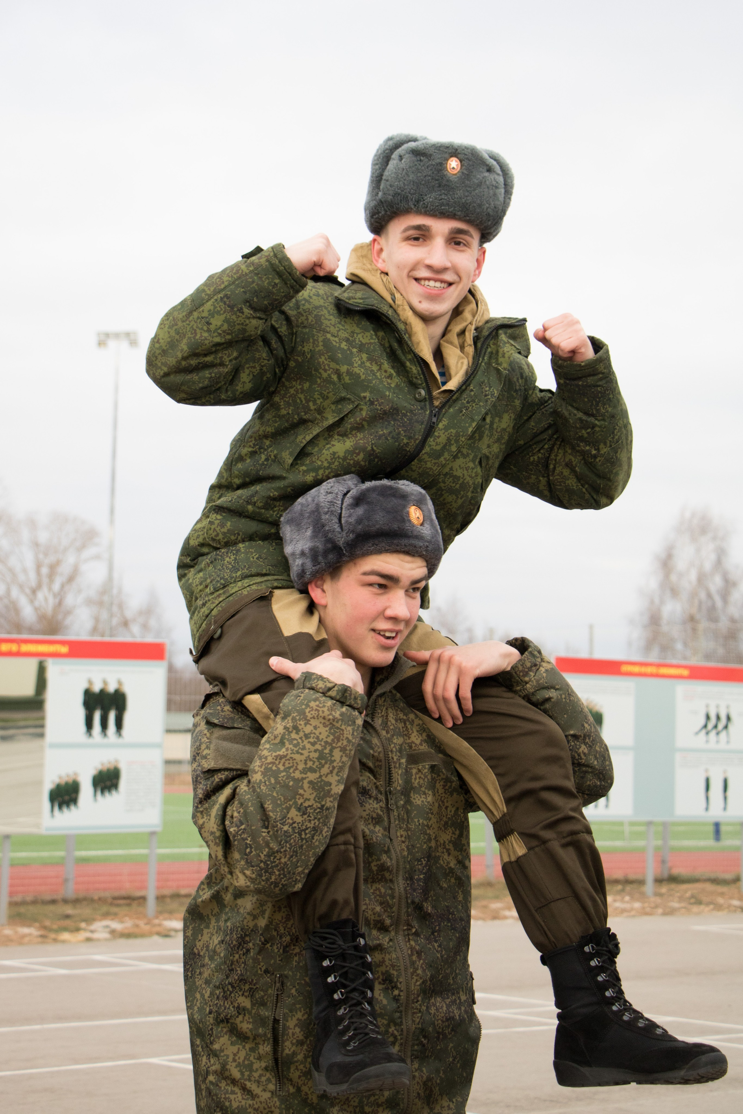 Кадеты. Выпускные альбомы «Эврика» в Нижнем Новгороде