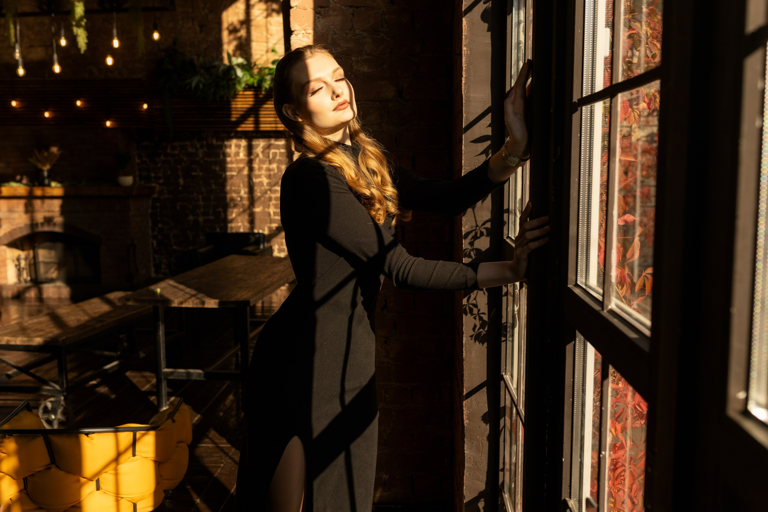 Студийная съемка с Викторией в интерьере в формате для «себя». Дмитрий Шульгин, портретный фотограф в Воронеже