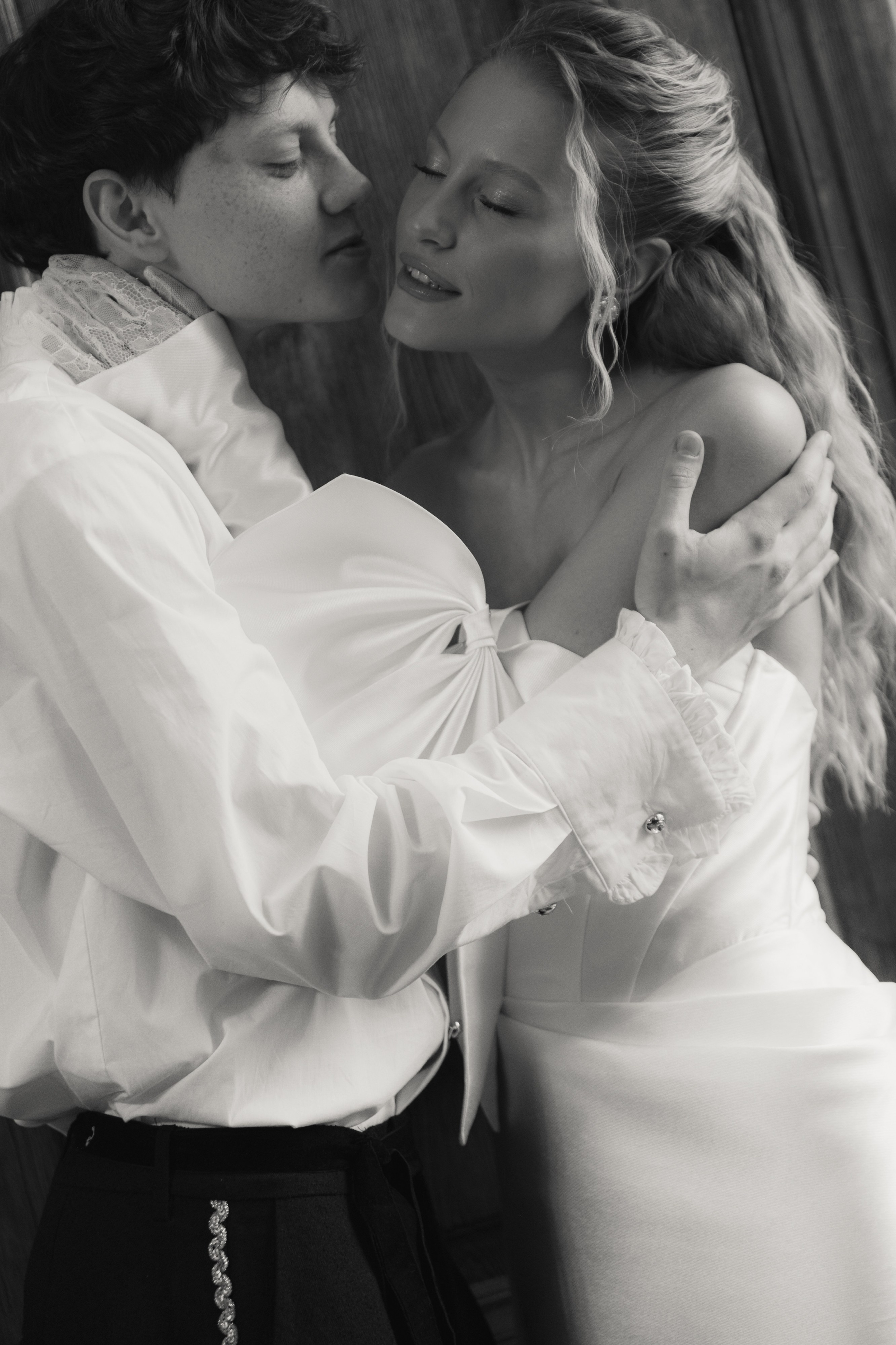 Свадебная съемка в исторической квартире на Чистых прудах. Ярослава Ерина — свадебный фотограф в Москве